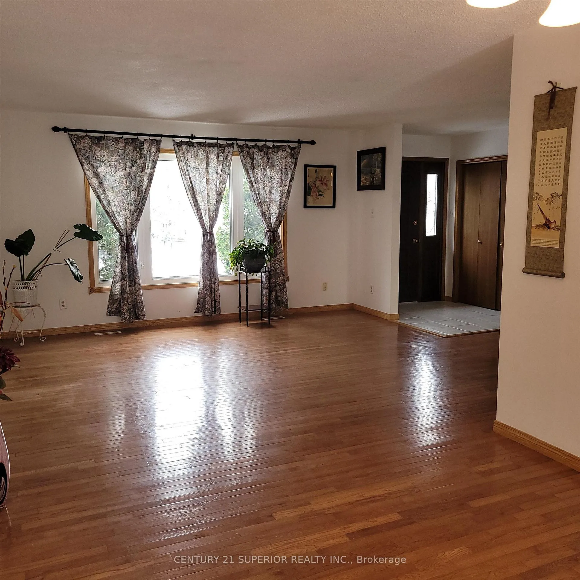 Photo 8 of 35 Bastedo Cres, Marathon — HOMEH