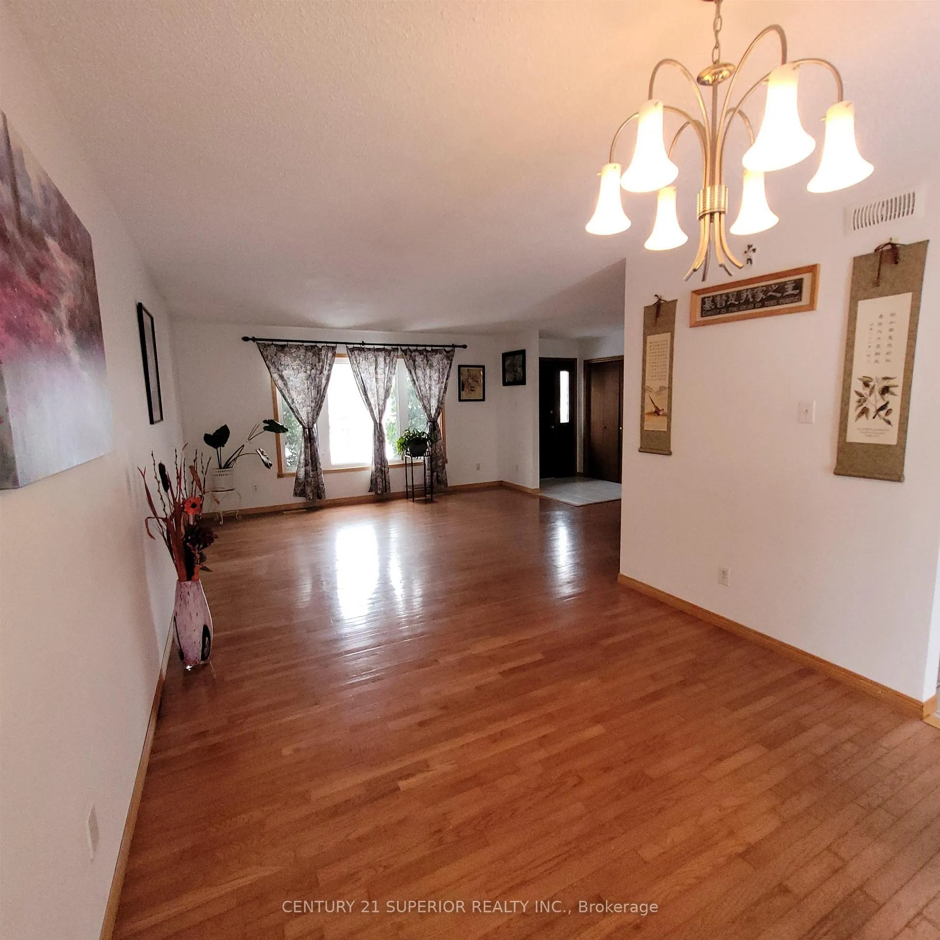 Photo 9 of 35 Bastedo Cres, Marathon — HOMEH