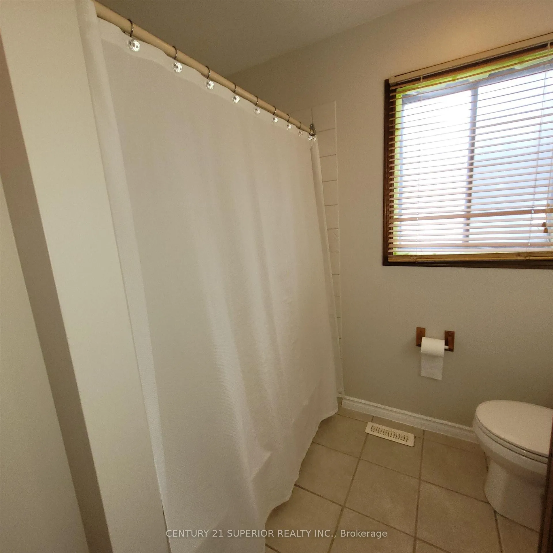 Photo 22 of 35 Bastedo Cres, Marathon — HOMEH