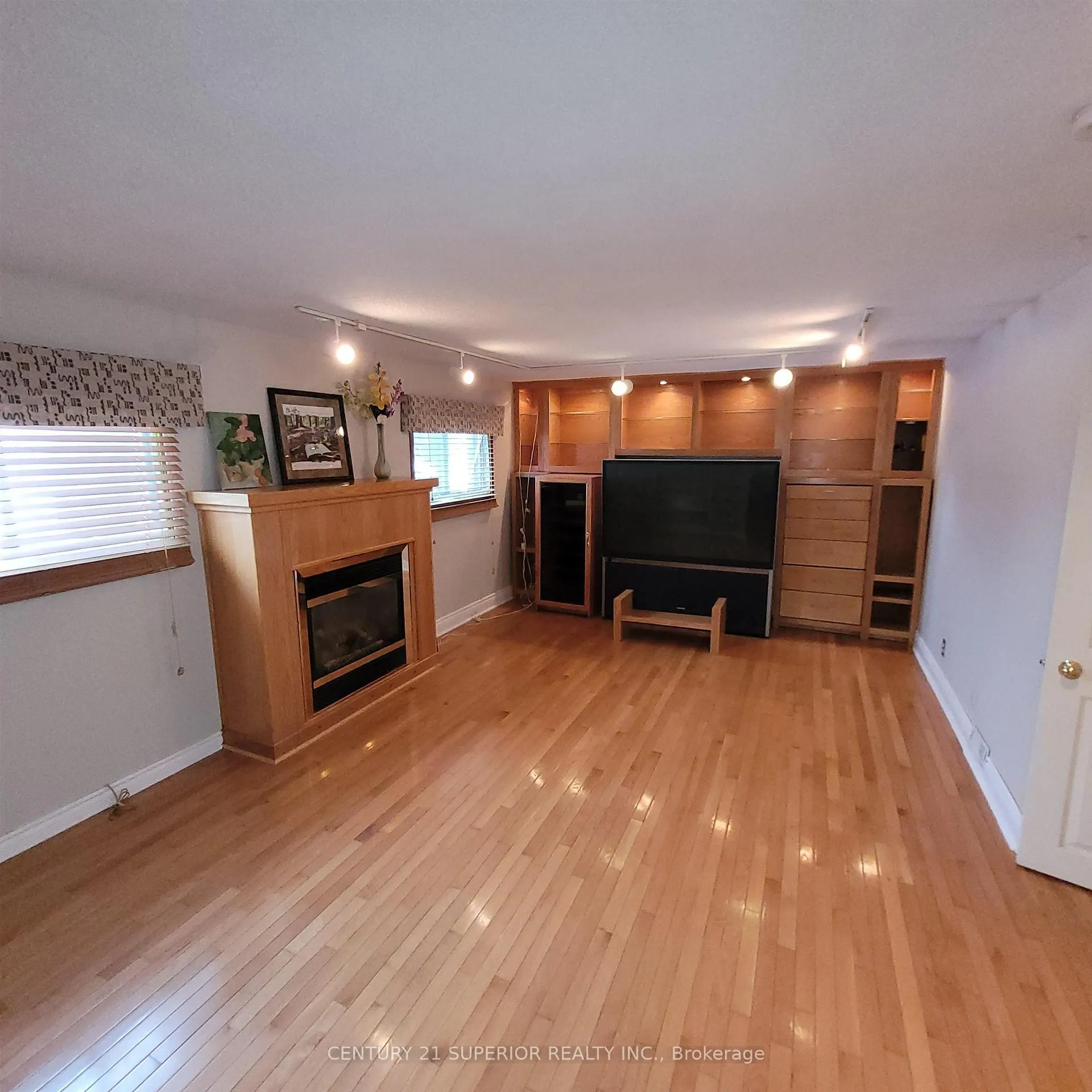 Photo 28 of 35 Bastedo Cres, Marathon — HOMEH