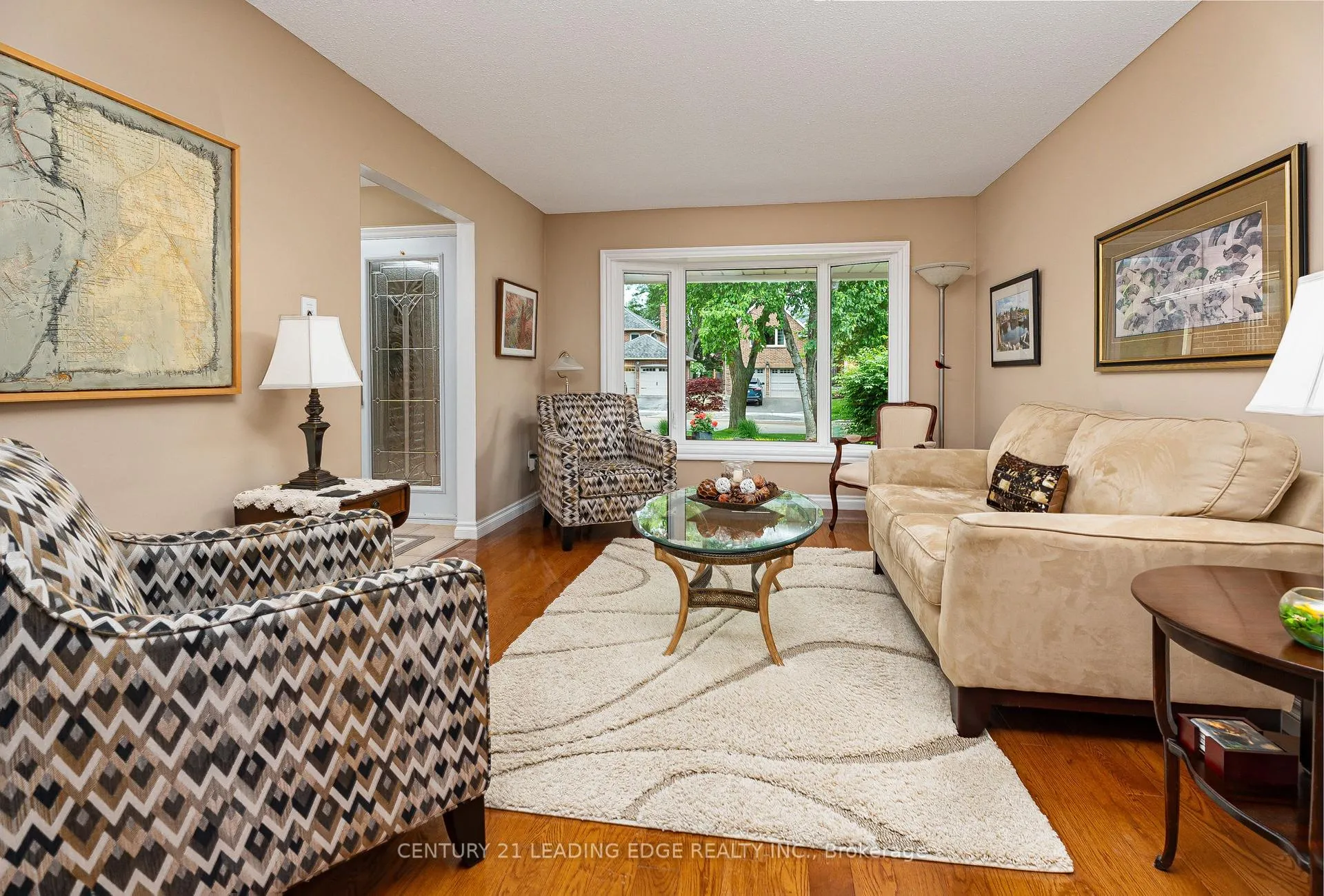 Photo 10 of 50 Meyer Circle, Markham, Markham Village — HOMEH
