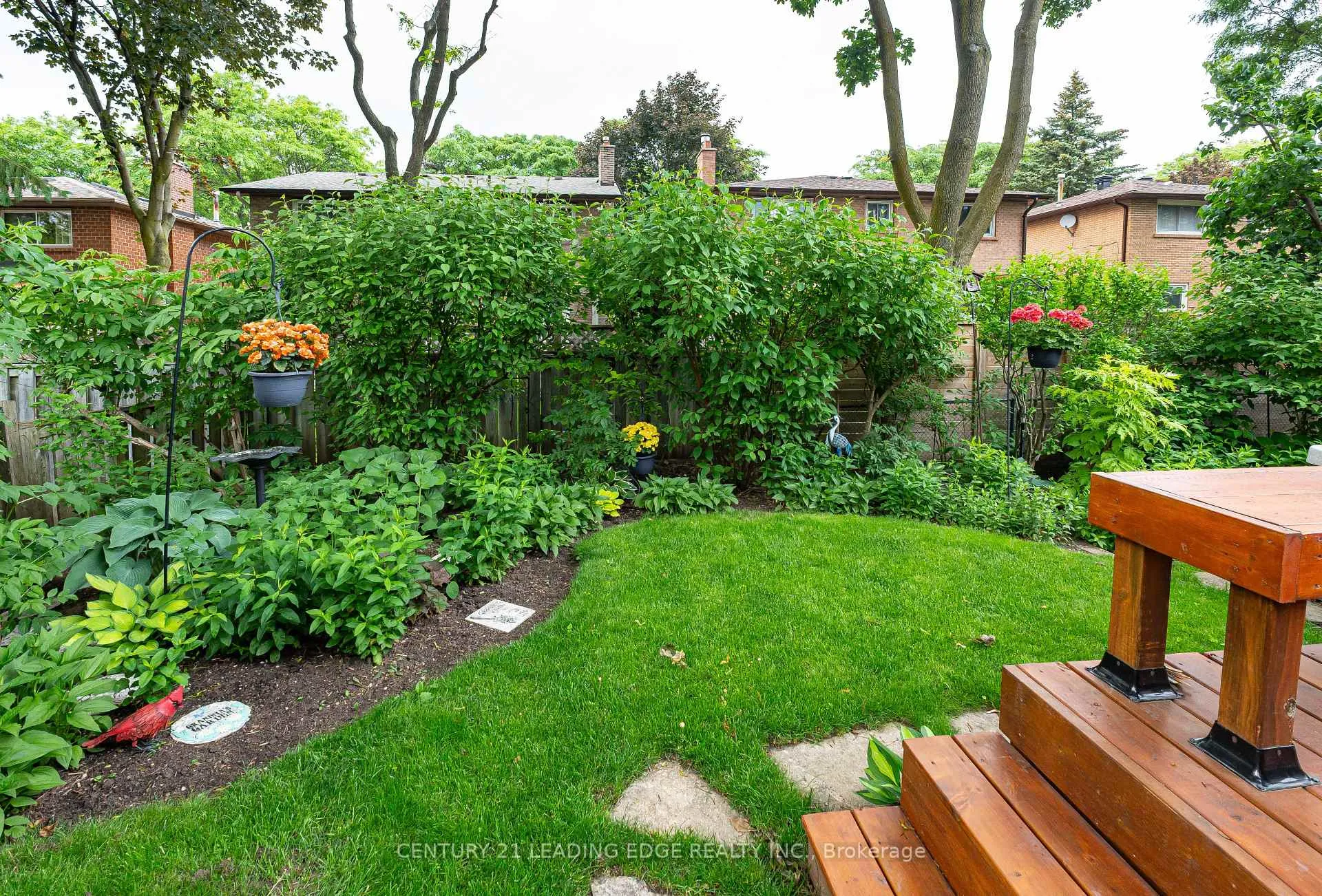 Photo 35 of 50 Meyer Circle, Markham, Markham Village — HOMEH
