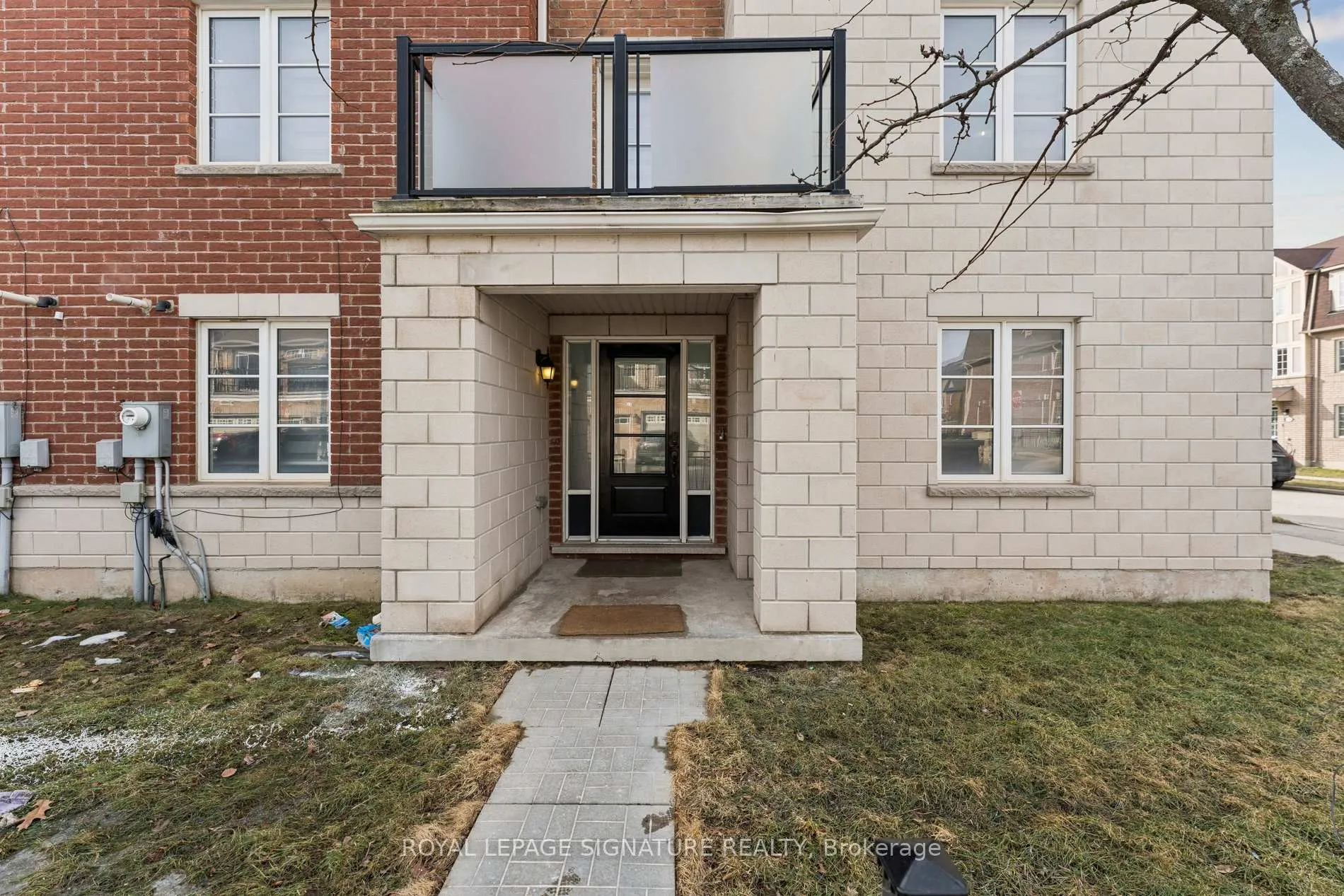 Photo 7 of 122 Baycliffe Crescent, Brampton, Northwest Brampton — HOMEH