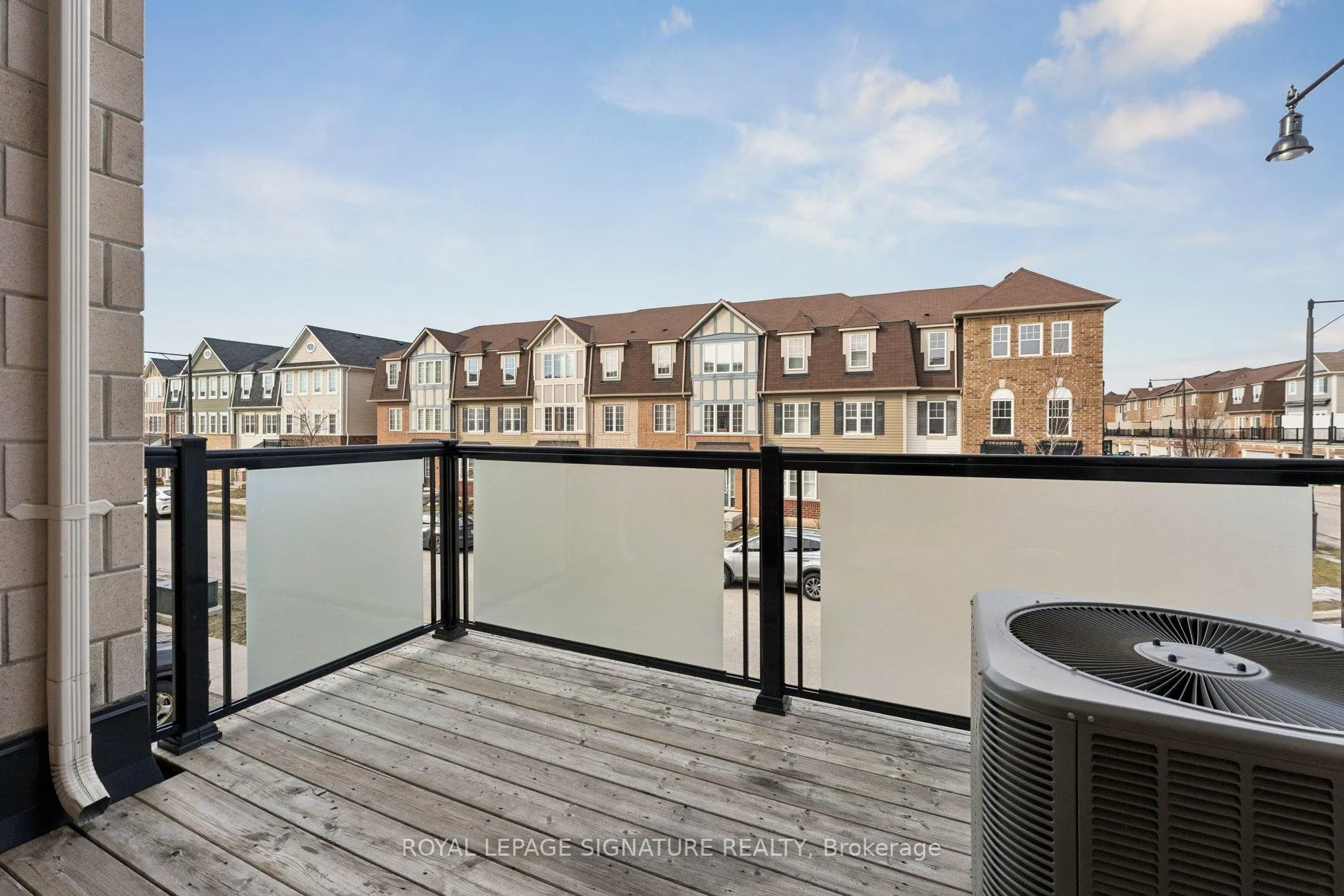 Photo 43 of 122 Baycliffe Crescent, Brampton, Northwest Brampton — HOMEH