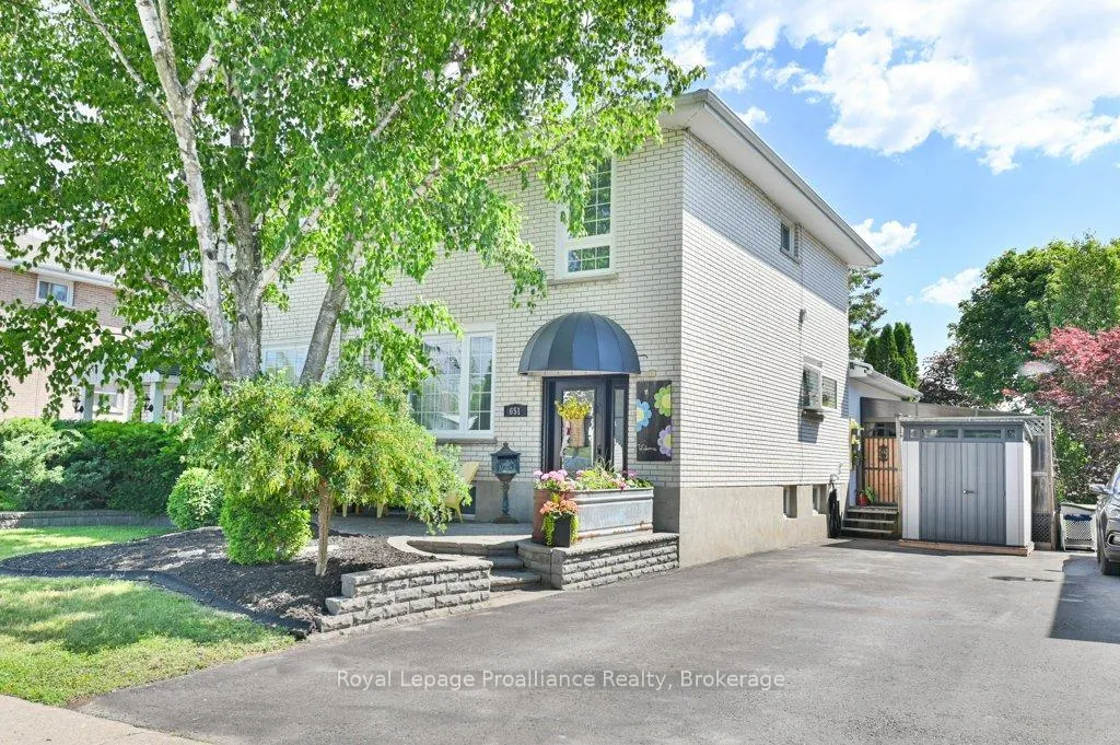 Photo 1 of 651 Front Street, Quinte West, Trenton Ward — HOMEH
