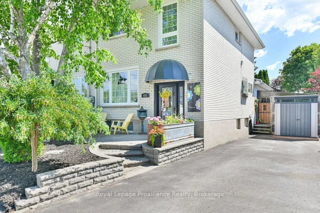 Photo 7 of 651 Front Street, Quinte West, Trenton Ward — HOMEH