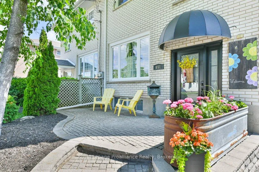 Photo 9 of 651 Front Street, Quinte West, Trenton Ward — HOMEH