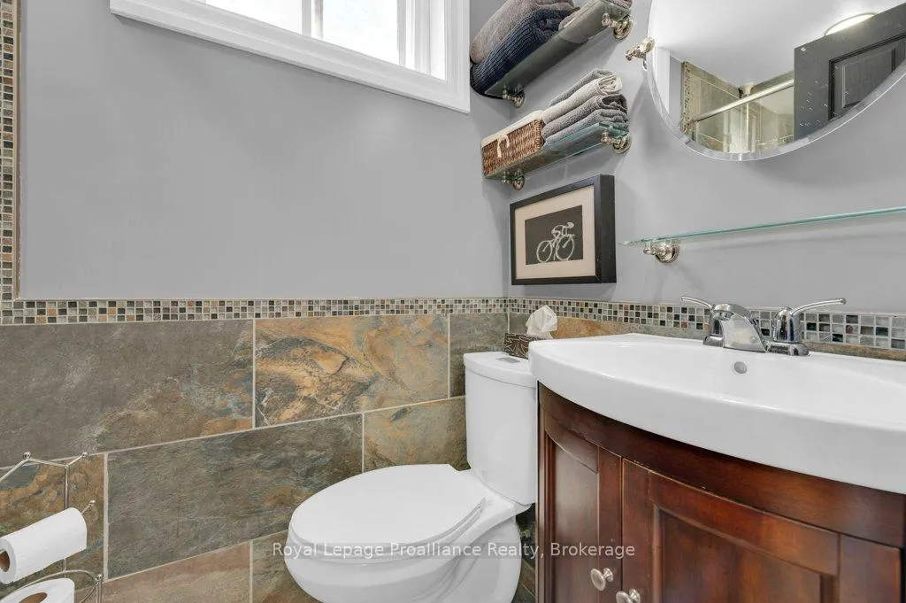 Photo 32 of 651 Front Street, Quinte West, Trenton Ward — HOMEH