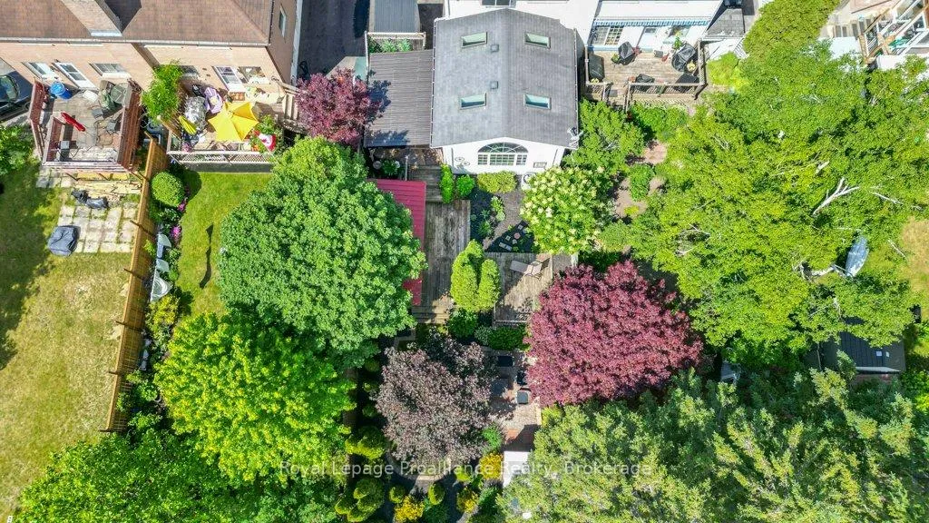 Photo 3 of 651 Front Street, Quinte West, Trenton Ward — HOMEH