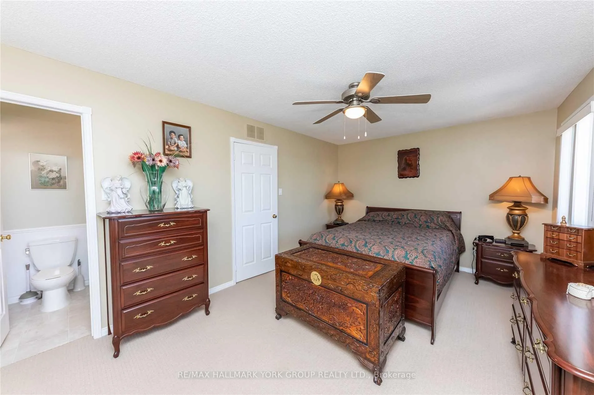 Photo 9 of 22 Cashel Court, Aurora, Aurora Highlands — HOMEH