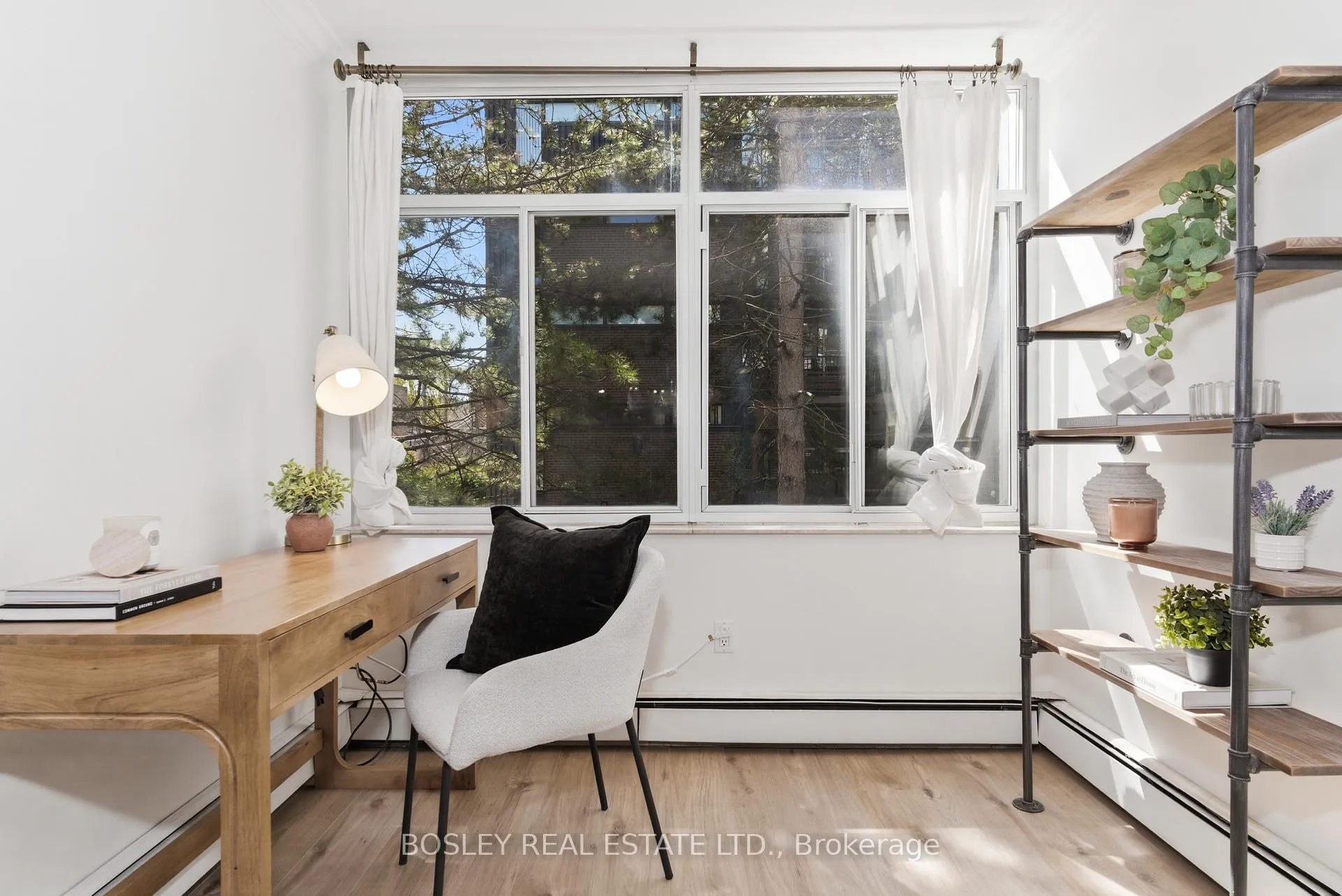 Photo 7 of Unit 210, 335 Lonsdale Road, Toronto, Forest Hill South — HOMEH