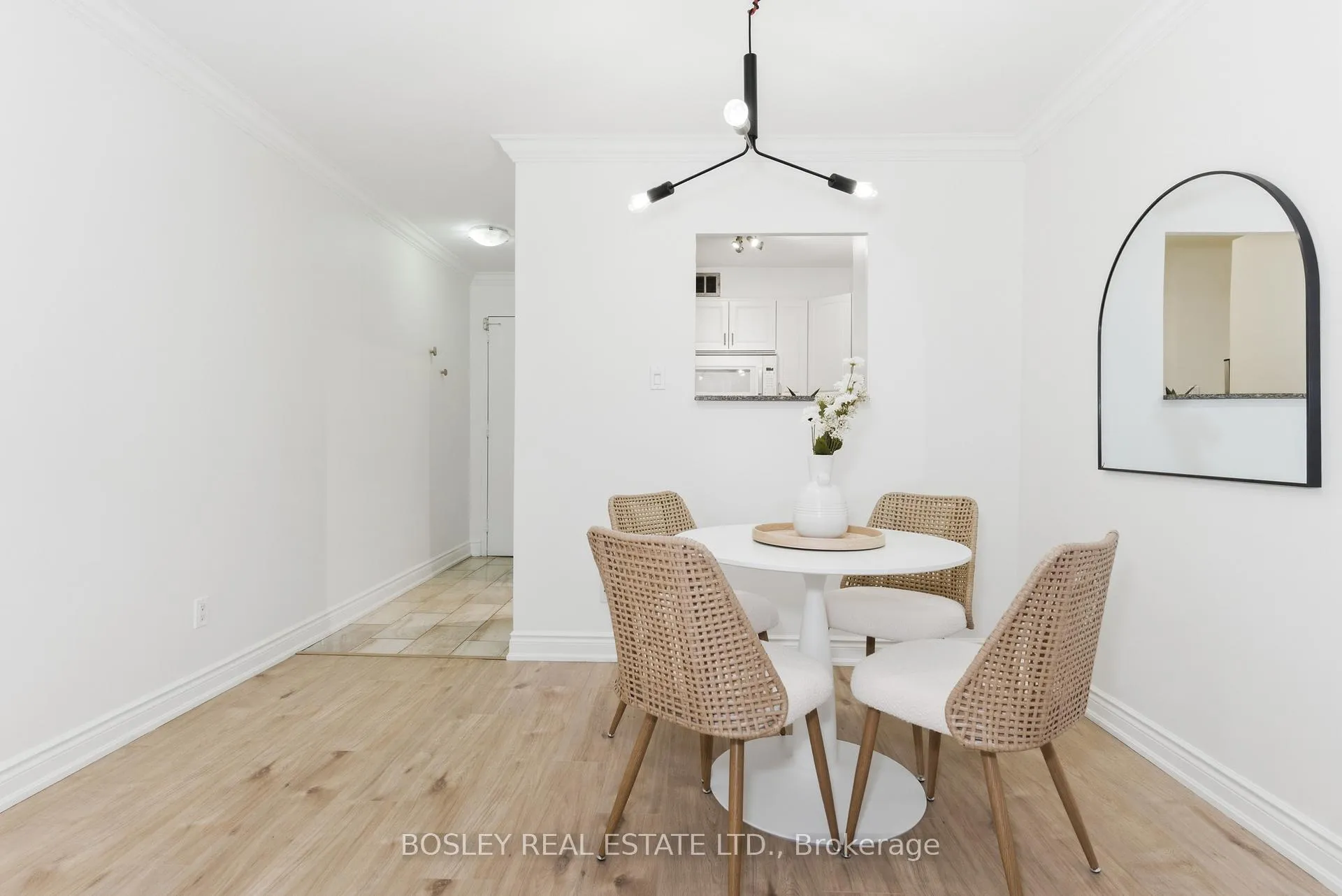 Photo 10 of Unit 210, 335 Lonsdale Road, Toronto, Forest Hill South — HOMEH