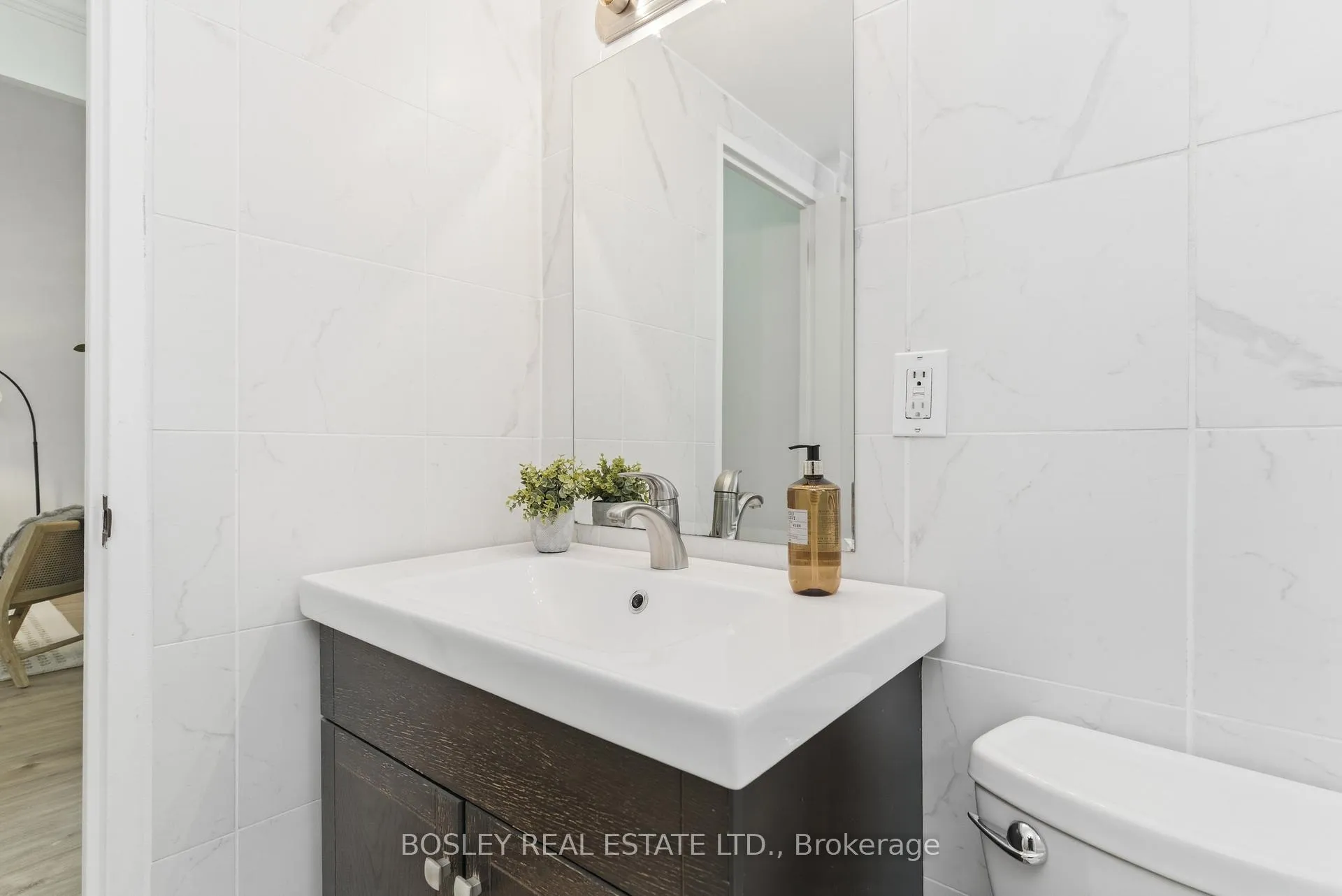 Photo 23 of Unit 210, 335 Lonsdale Road, Toronto, Forest Hill South — HOMEH
