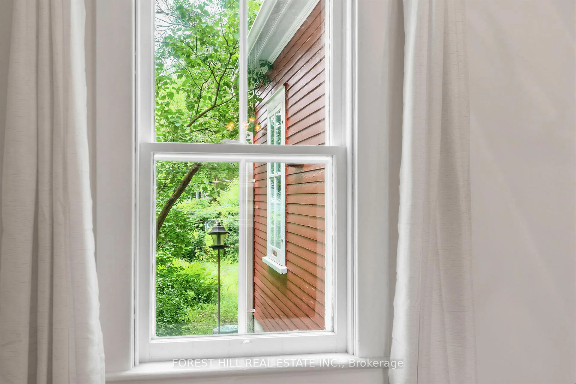 Photo 18 of 12 Osborne Avenue, Toronto, East End-Danforth — HOMEH