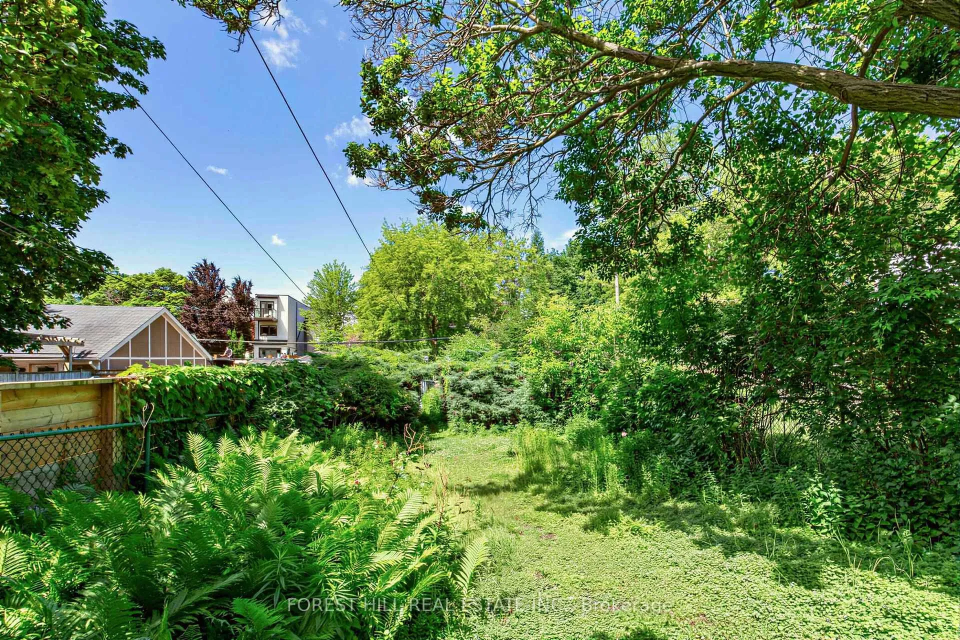 Photo 33 of 12 Osborne Avenue, Toronto, East End-Danforth — HOMEH
