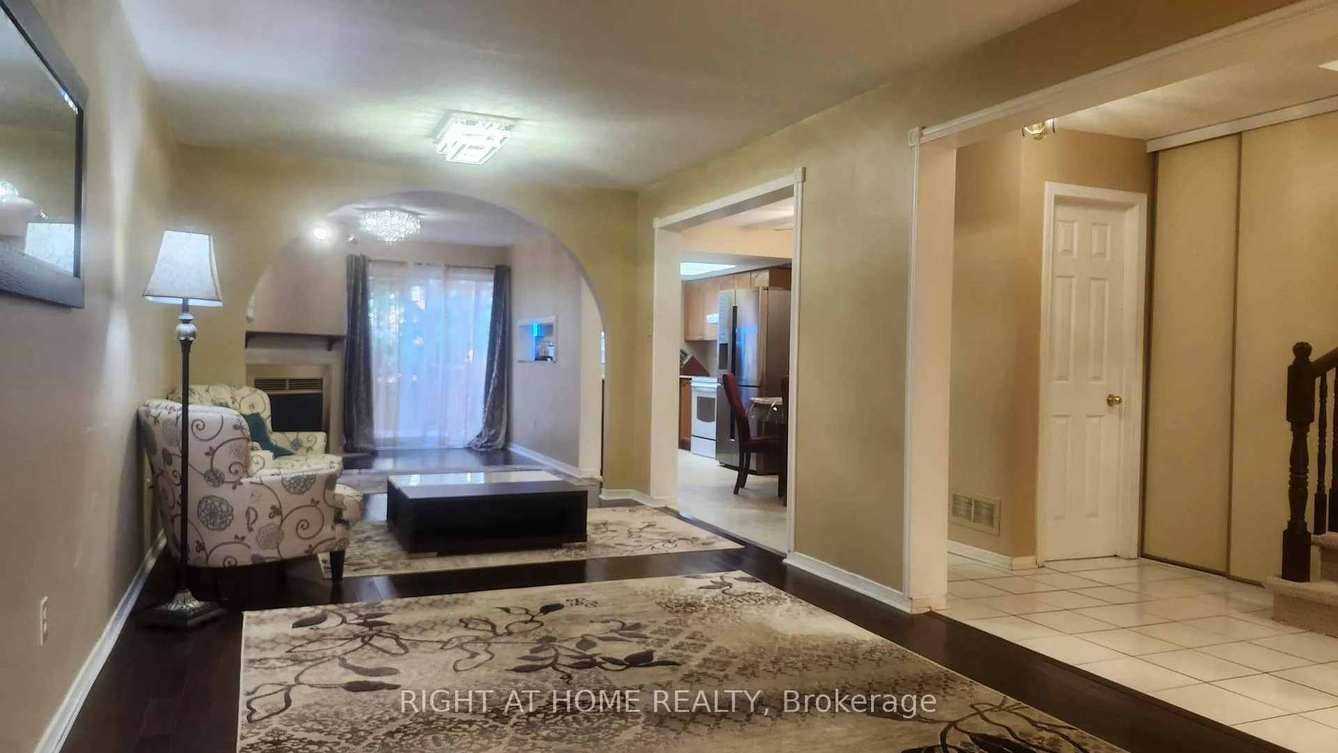 Photo 4 of 59 Havenhurst Crescent, Ottawa, Hunt Club Park/Greenboro — HOMEH