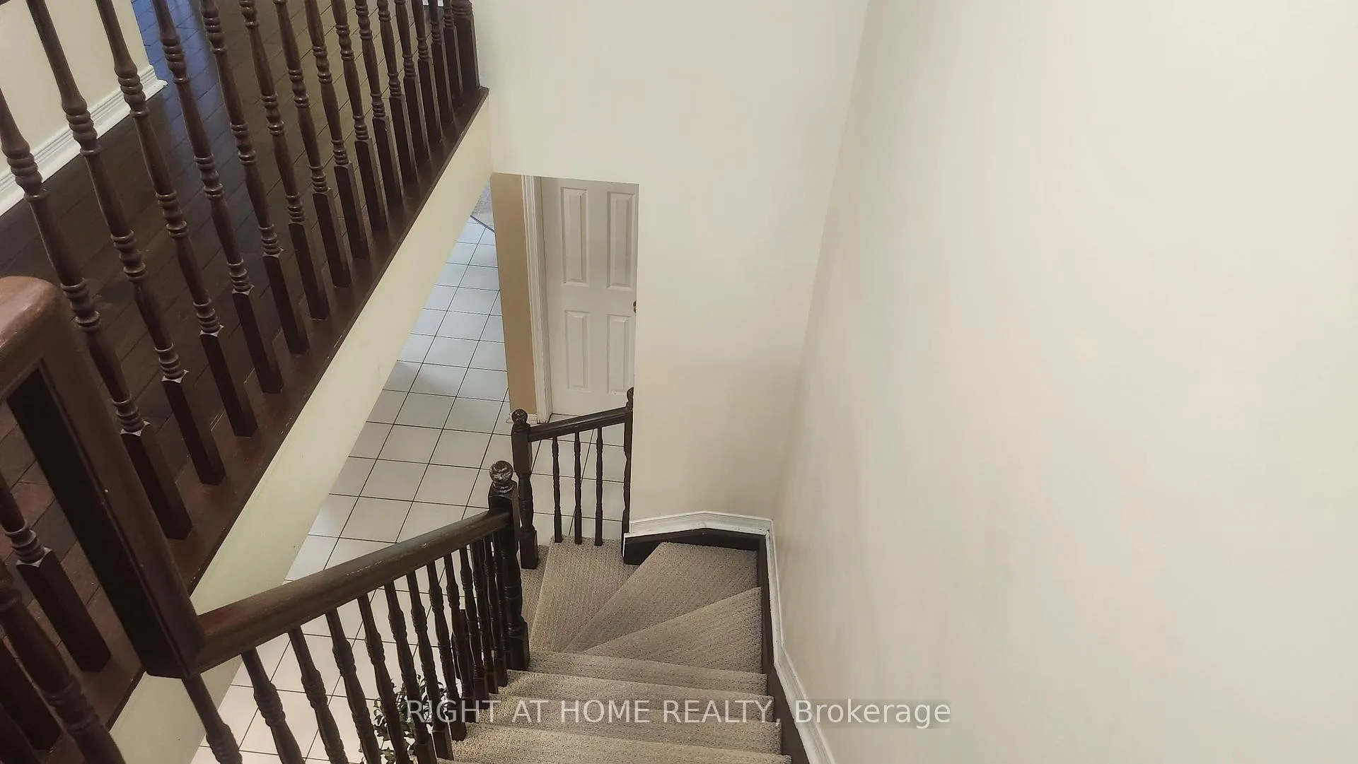 Photo 9 of 59 Havenhurst Crescent, Ottawa, Hunt Club Park/Greenboro — HOMEH