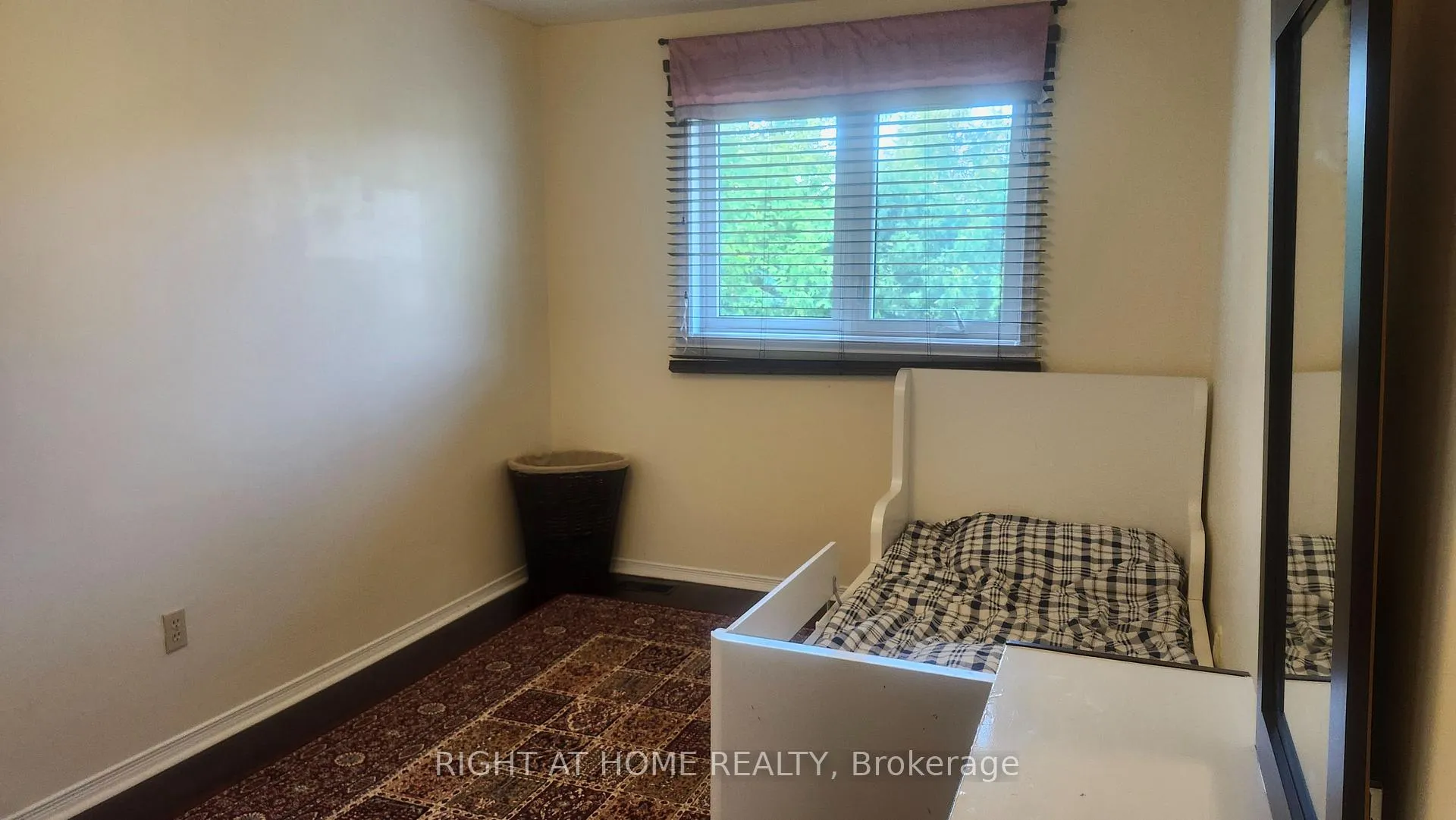 Photo 18 of 59 Havenhurst Crescent, Ottawa, Hunt Club Park/Greenboro — HOMEH