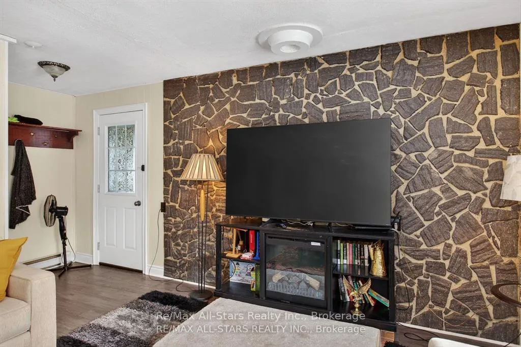 Photo 14 of 220 McGuire Beach Road, Kawartha Lakes, Carden — HOMEH