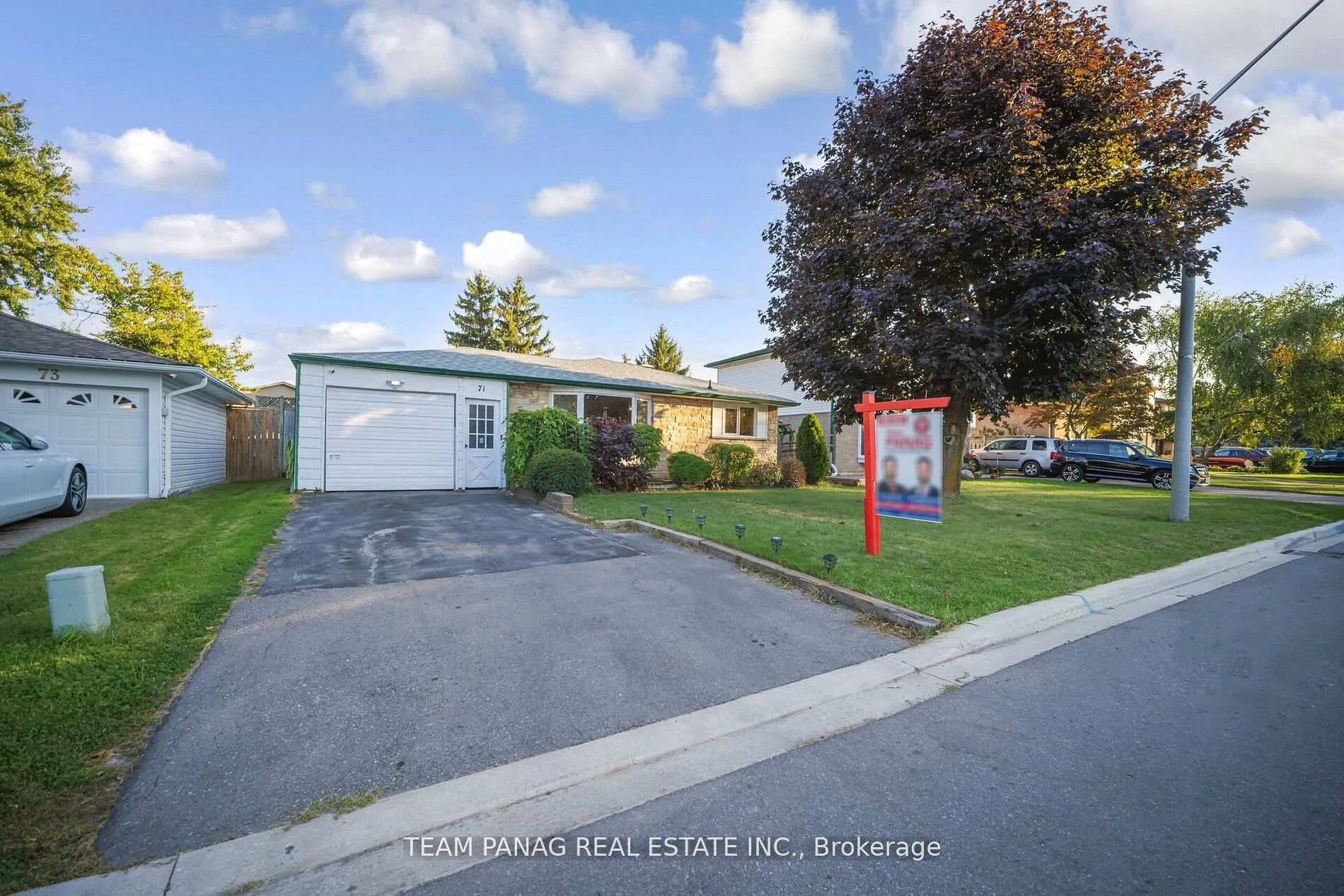 Photo 3 of 71 Watson Crescent, Brampton, Brampton East — HOMEH