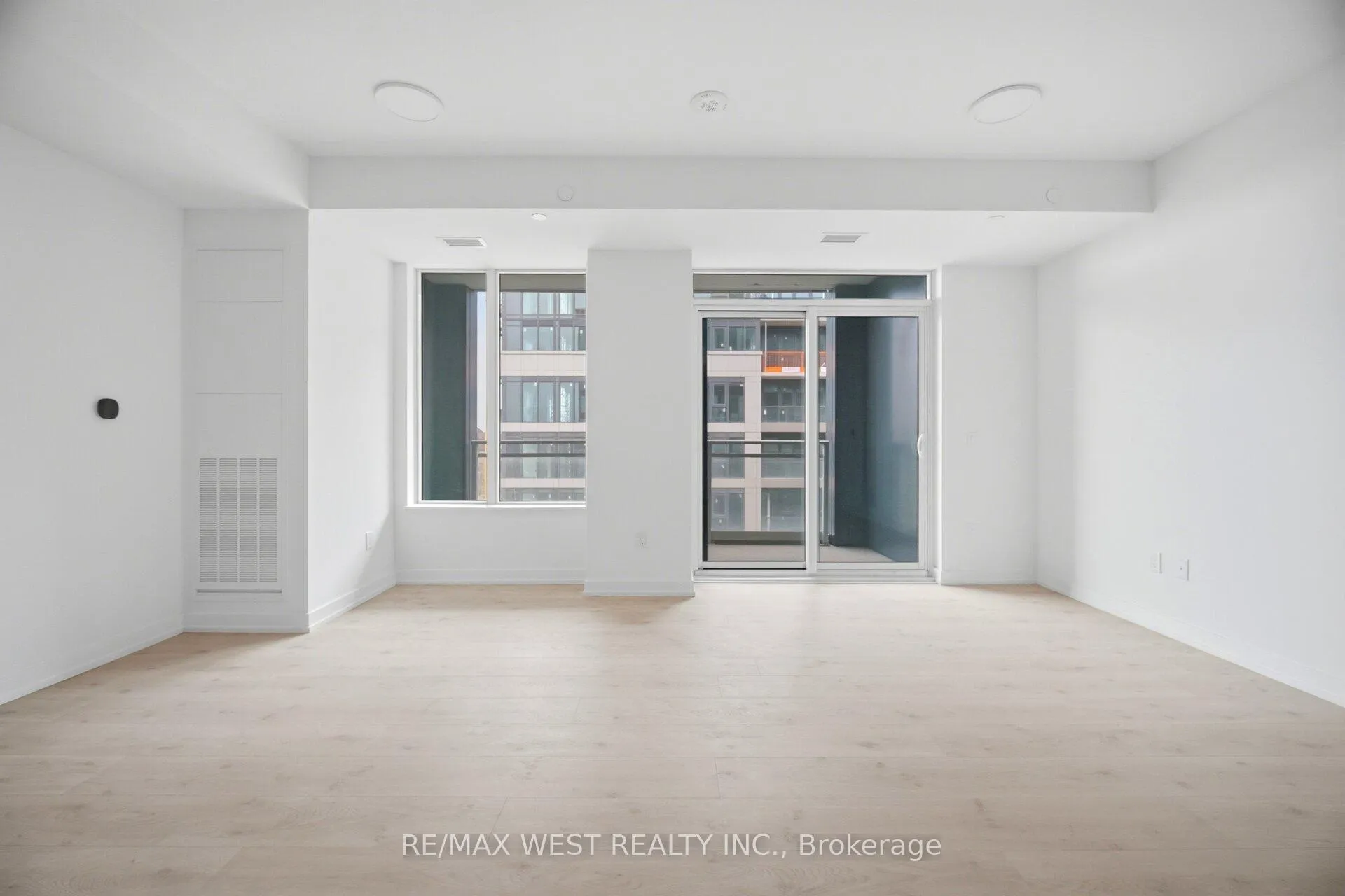 Photo 15 of Unit 311, 2501 Saw Whet Boulevard, Oakville, Glen Abbey — HOMEH