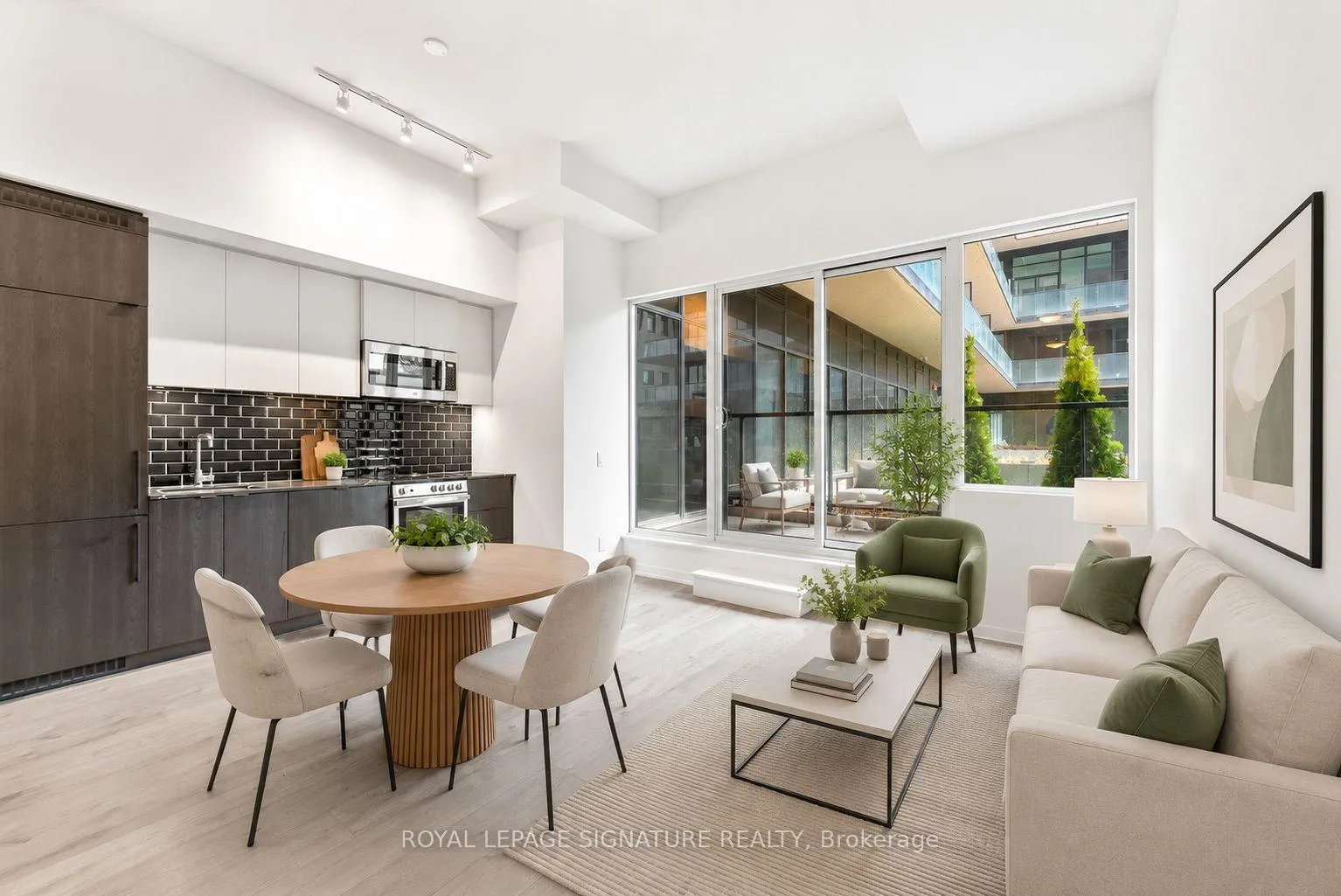 Front of Unit 201, 1182 King Street W