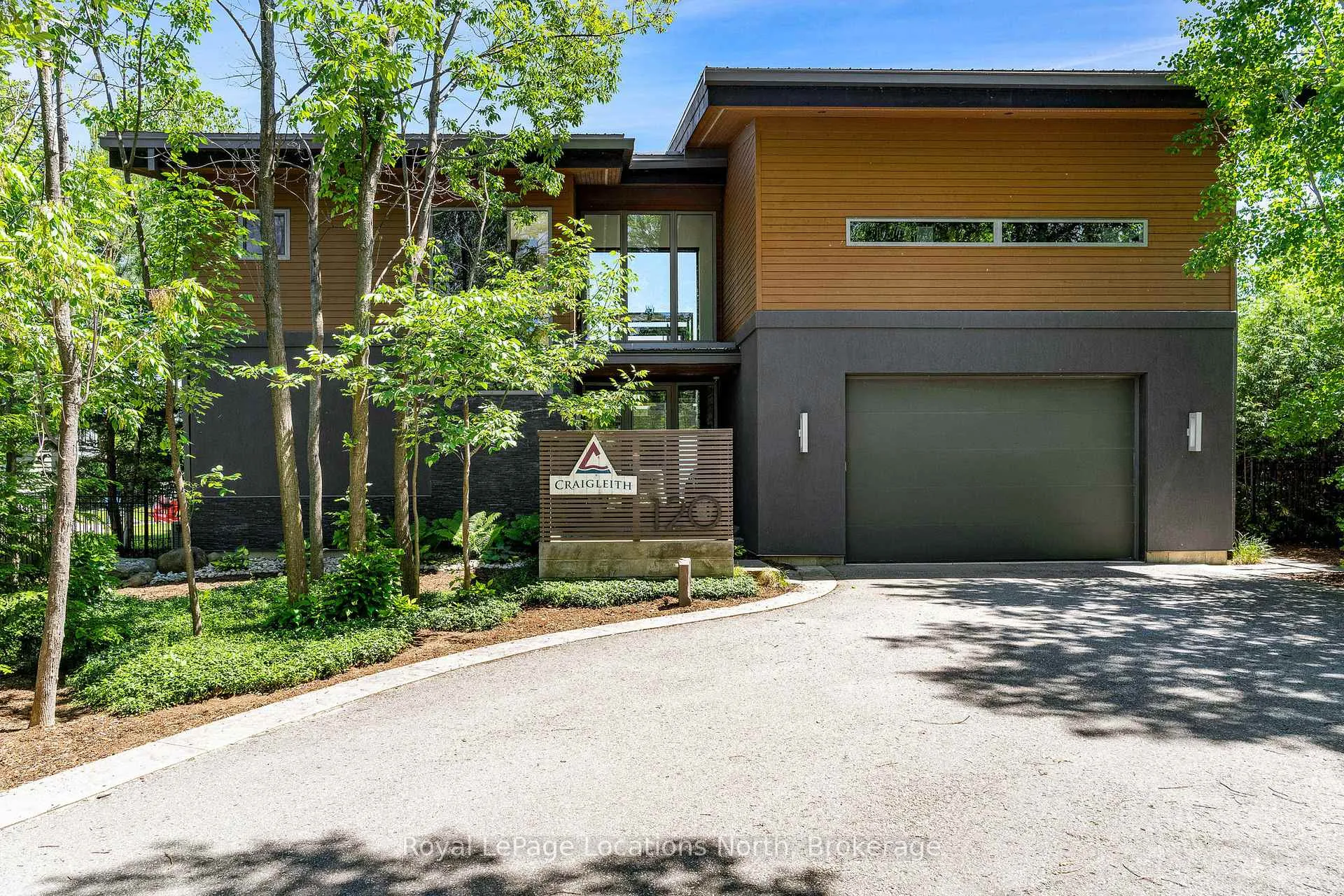 Front of 120 Craigleith Road
