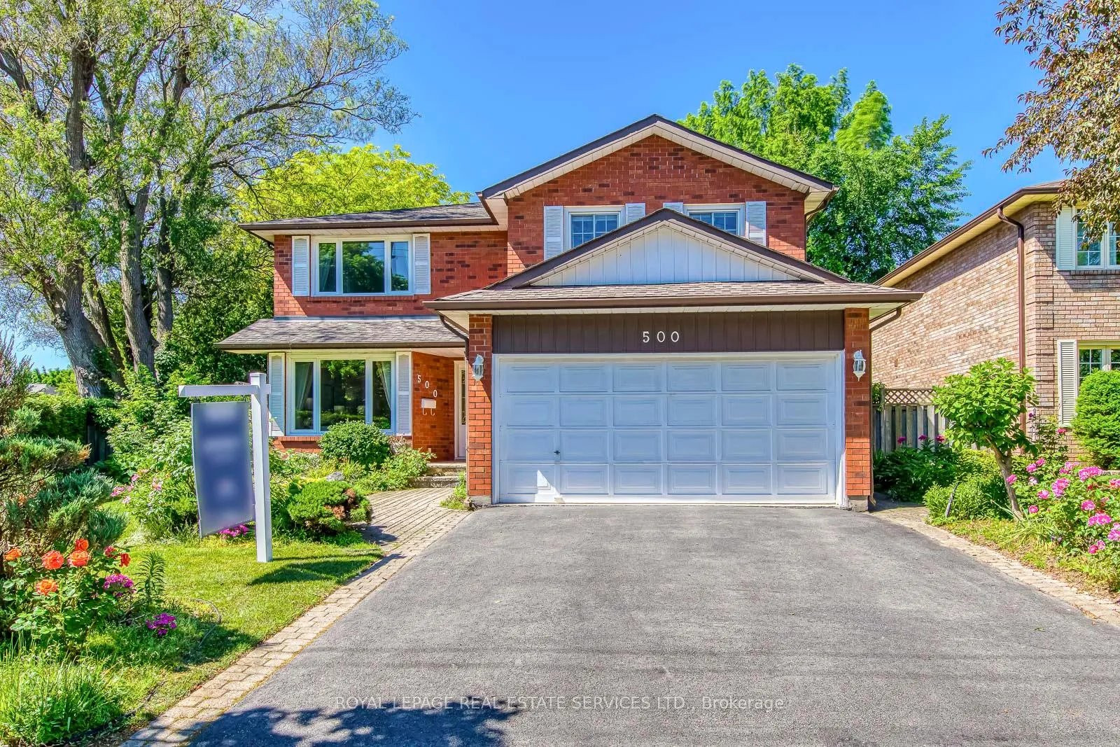 Photo 2 of 500 Woodview Road, Burlington, Roseland — HOMEH