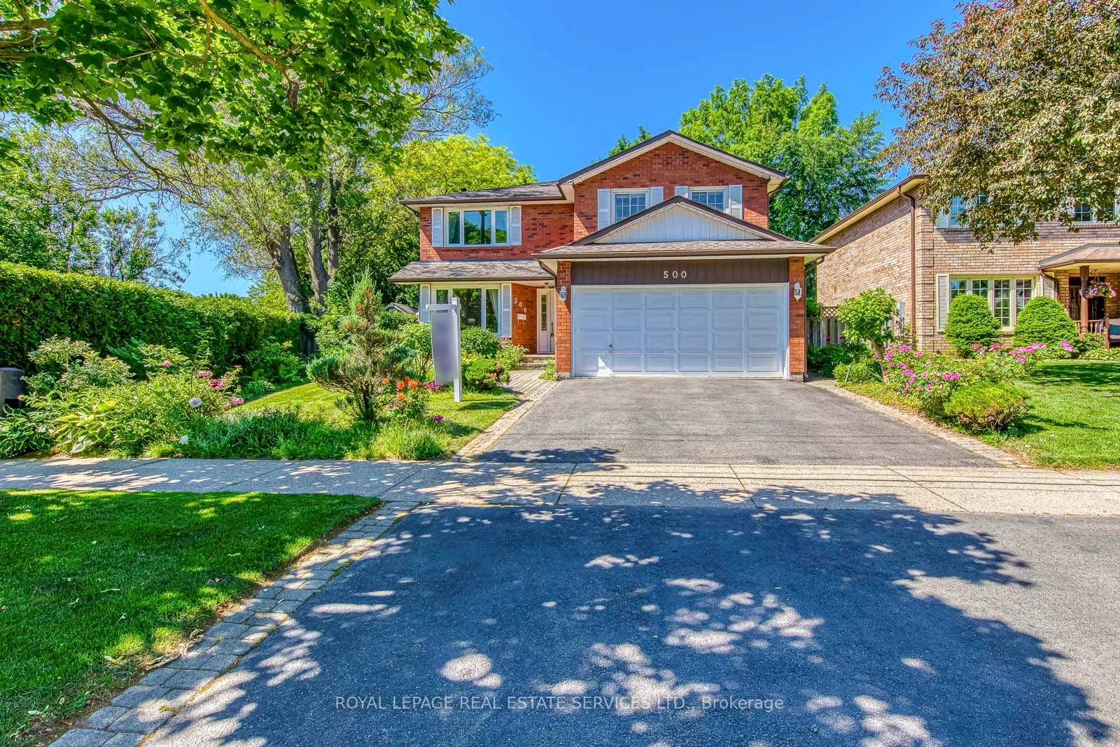Photo 3 of 500 Woodview Road, Burlington, Roseland — HOMEH