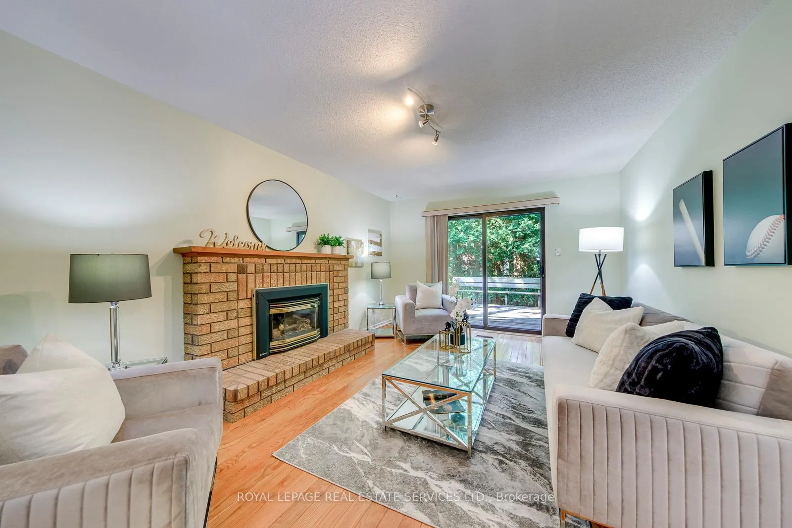 Photo 12 of 500 Woodview Road, Burlington, Roseland — HOMEH