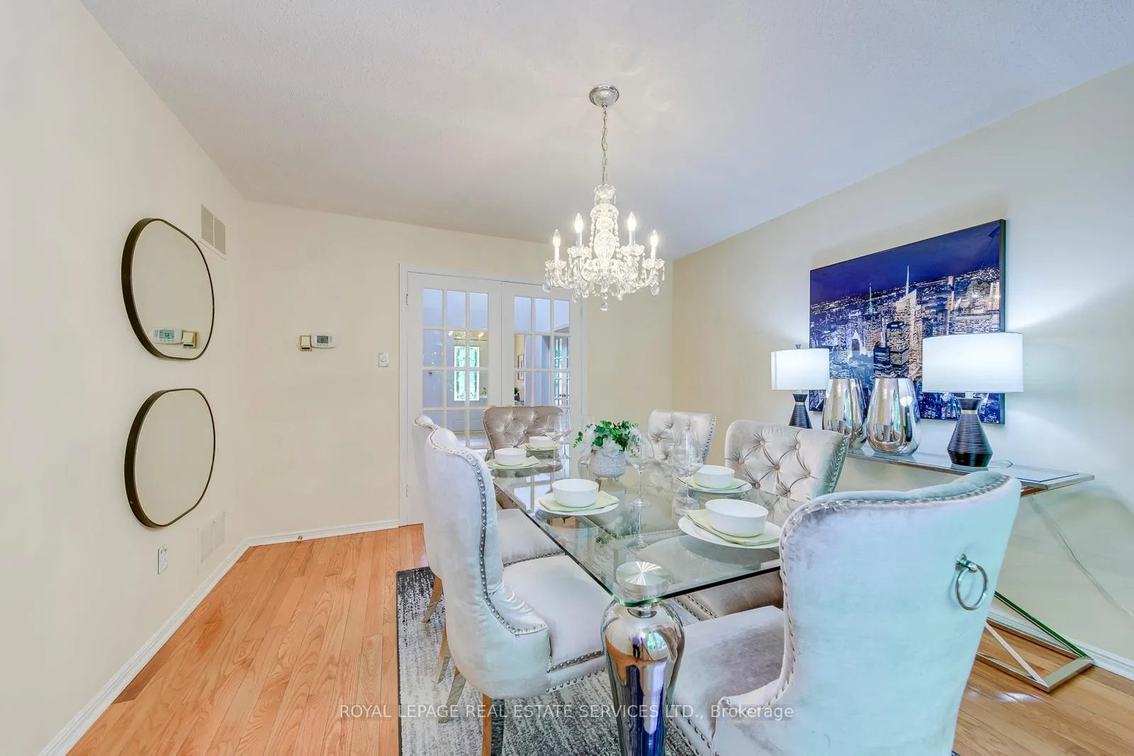 Photo 17 of 500 Woodview Road, Burlington, Roseland — HOMEH