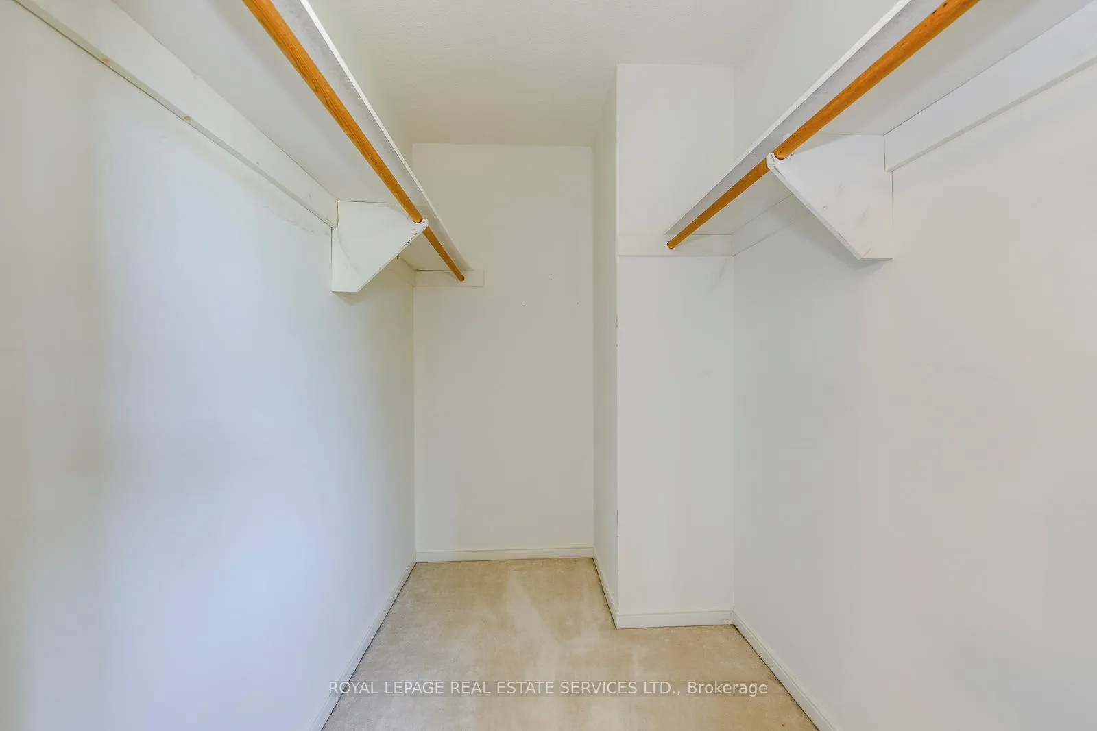 Photo 31 of 500 Woodview Road, Burlington, Roseland — HOMEH