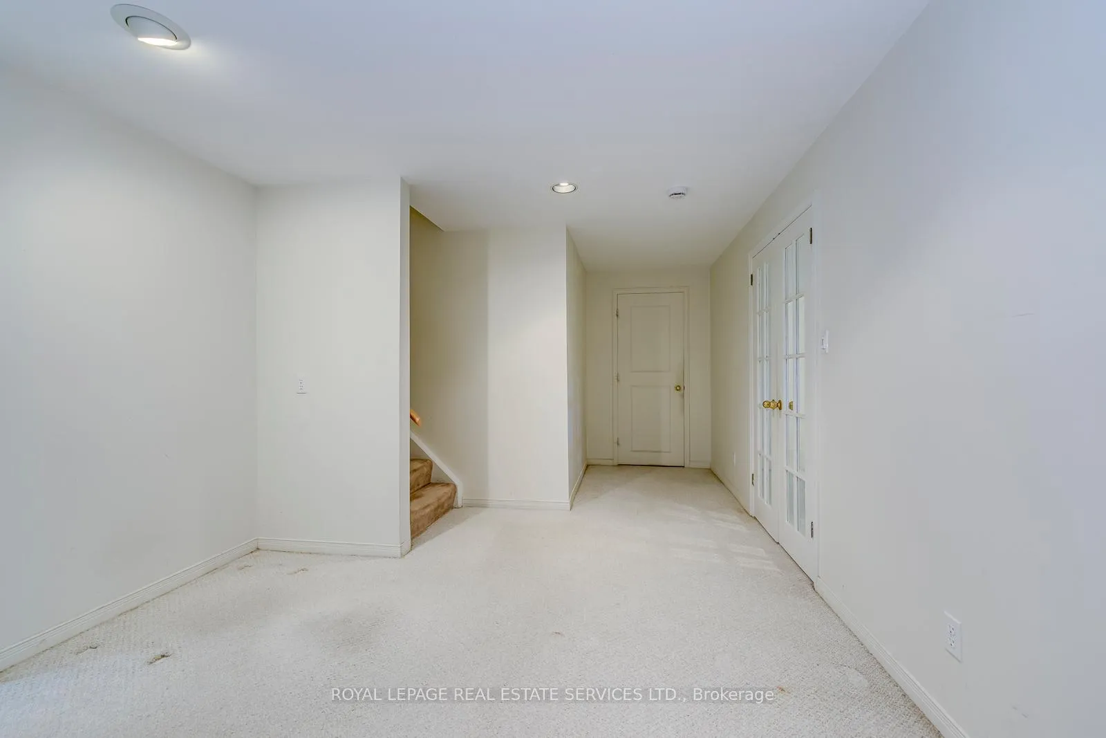 Photo 39 of 500 Woodview Road, Burlington, Roseland — HOMEH