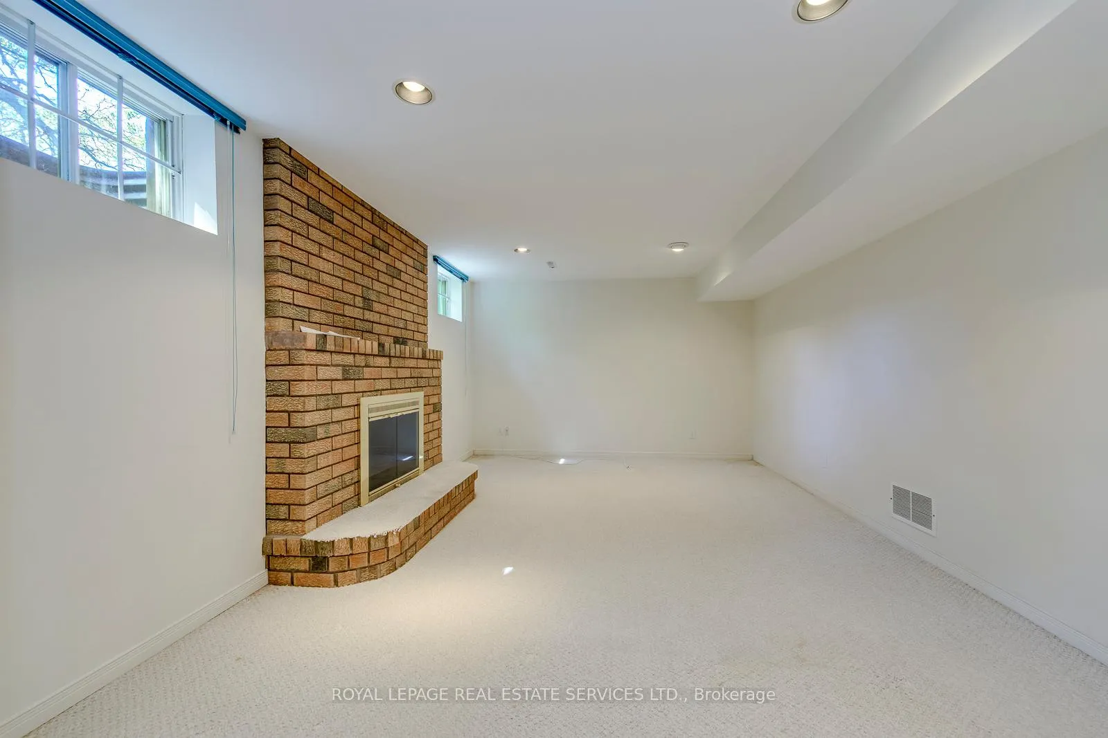 Photo 41 of 500 Woodview Road, Burlington, Roseland — HOMEH