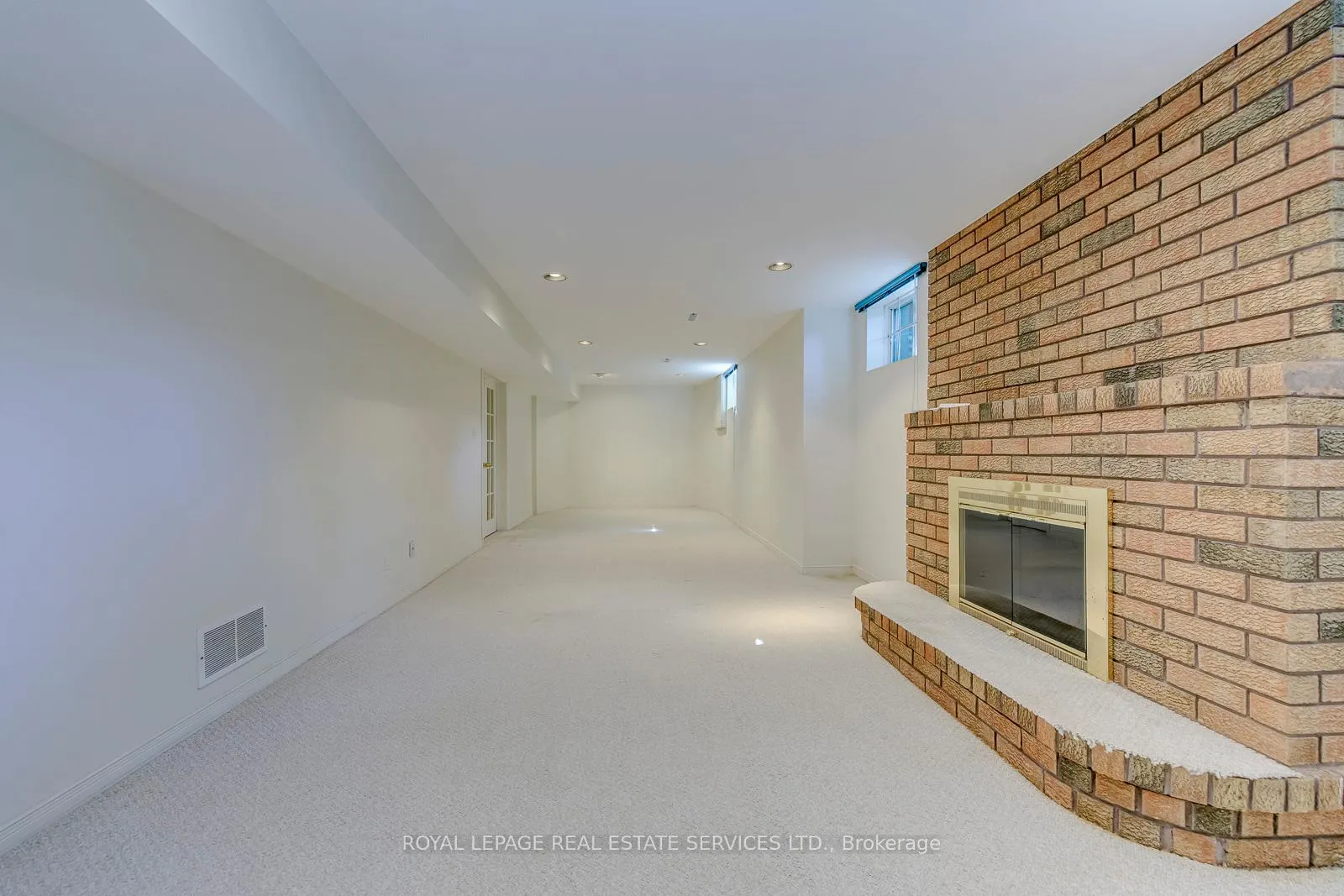 Photo 42 of 500 Woodview Road, Burlington, Roseland — HOMEH