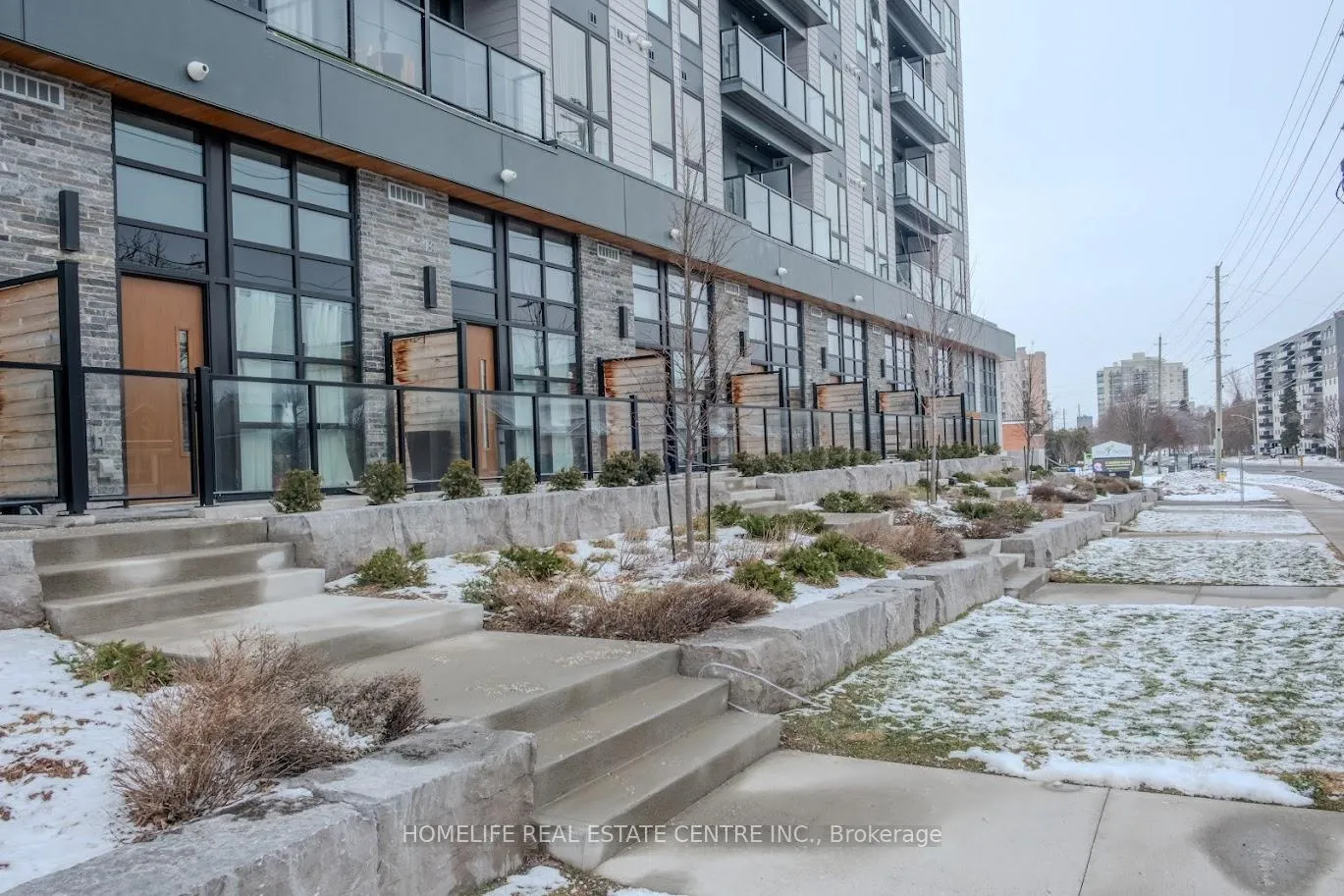Photo 3 of Unit 105, 312 Erb Street W, Waterloo, Maple Hills — HOMEH