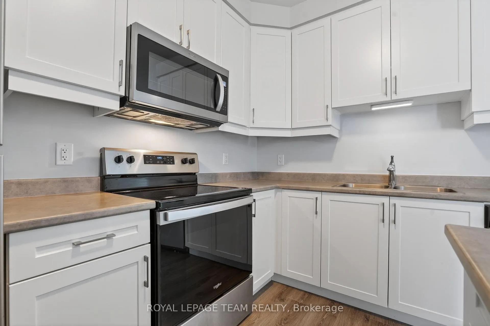 Photo 11 of Unit 171, 709 Nautilus Private, Ottawa, Kanata - Emerald Meadows/Trailwest — HOMEH