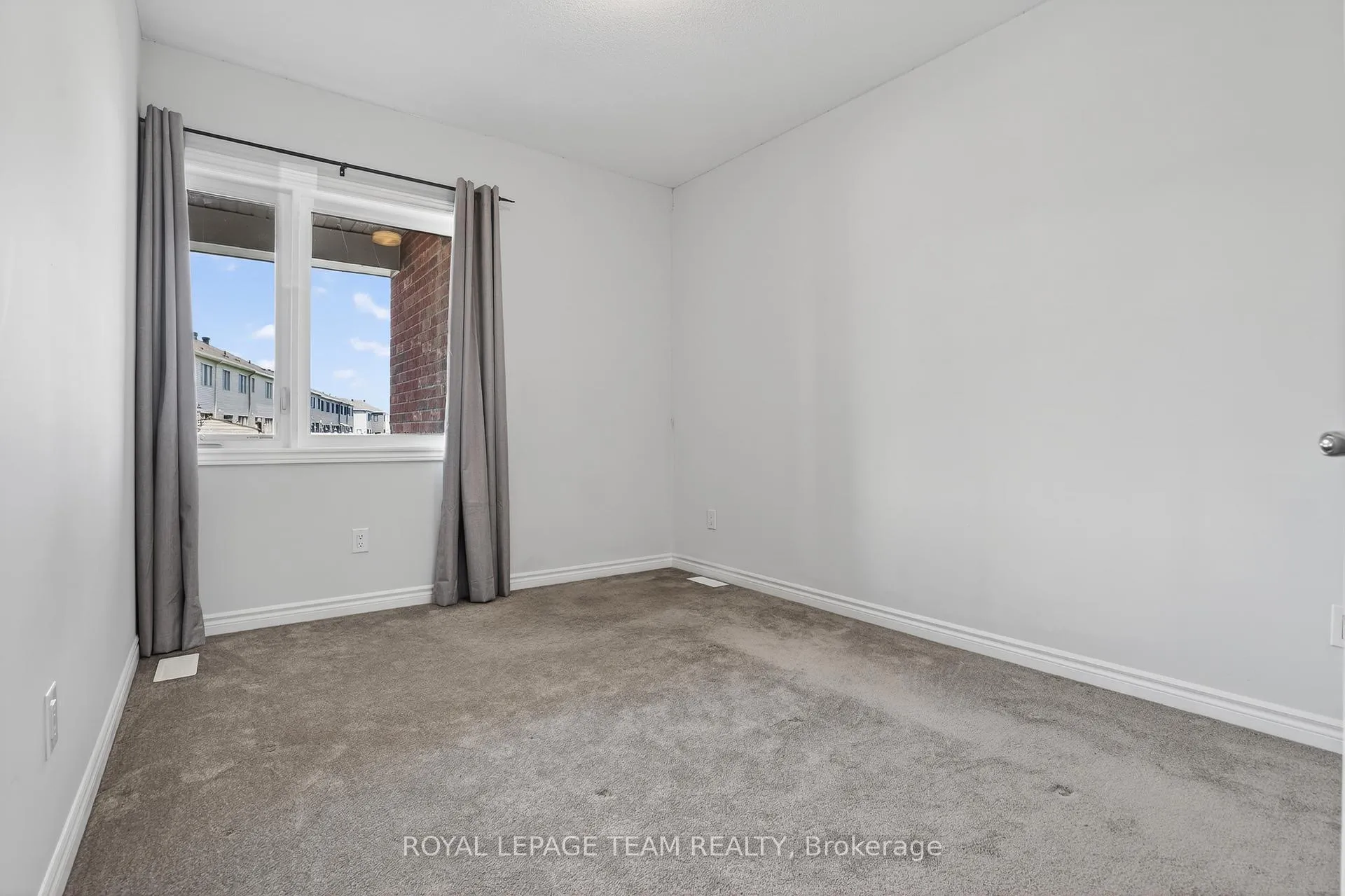 Photo 13 of Unit 171, 709 Nautilus Private, Ottawa, Kanata - Emerald Meadows/Trailwest — HOMEH