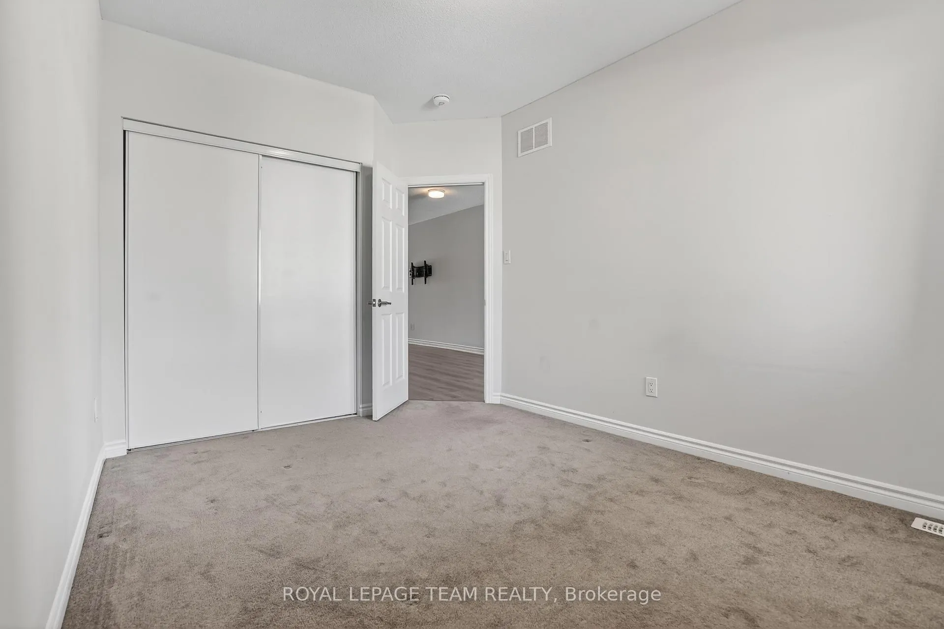 Photo 14 of Unit 171, 709 Nautilus Private, Ottawa, Kanata - Emerald Meadows/Trailwest — HOMEH