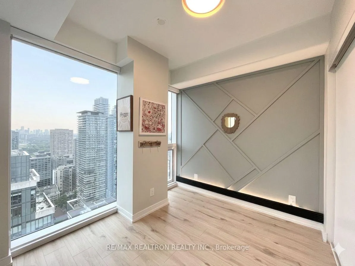Photo 16 of Unit 4601, 3 Gloucester Street, Toronto, Church-Yonge Corridor — HOMEH