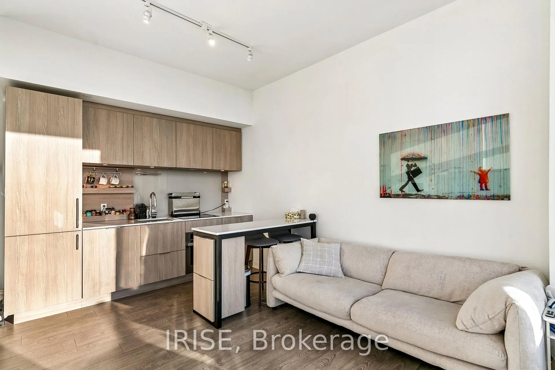 Photo 5 of Unit PH08, 28 Ann Street, Mississauga, Port Credit — HOMEH