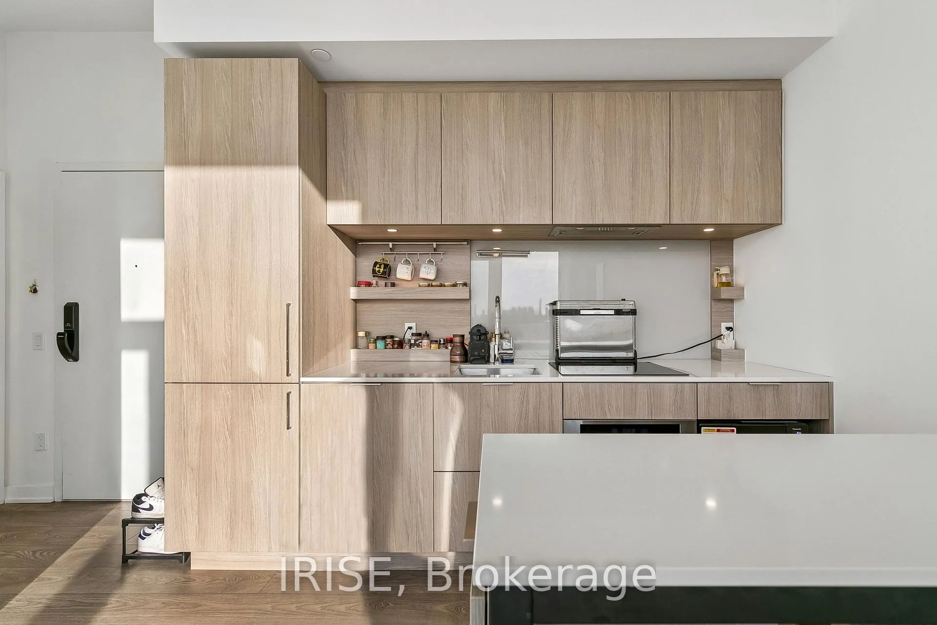 Photo 10 of Unit PH08, 28 Ann Street, Mississauga, Port Credit — HOMEH