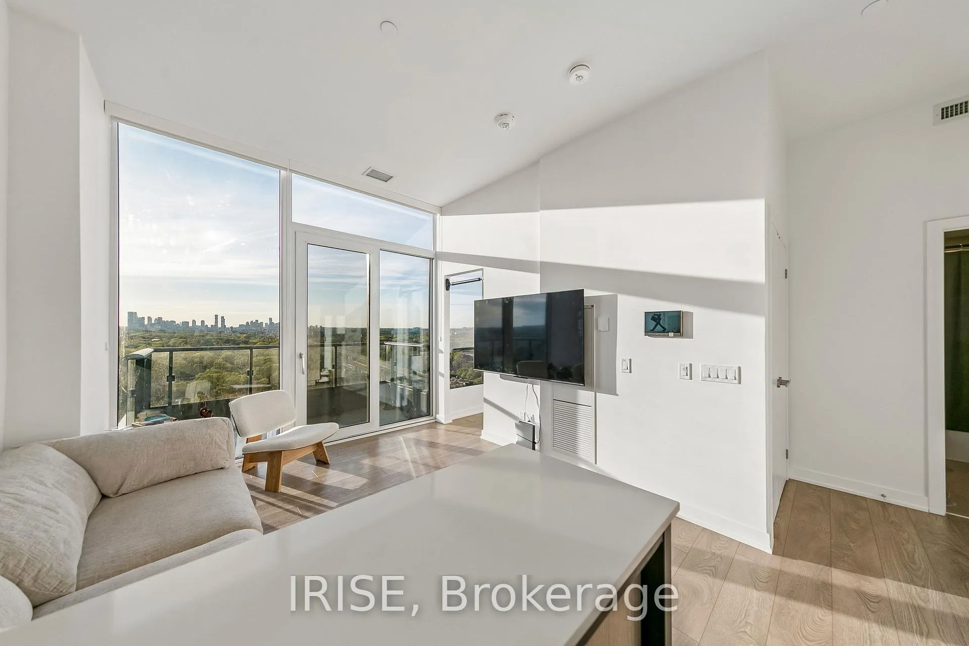 Photo 12 of Unit PH08, 28 Ann Street, Mississauga, Port Credit — HOMEH