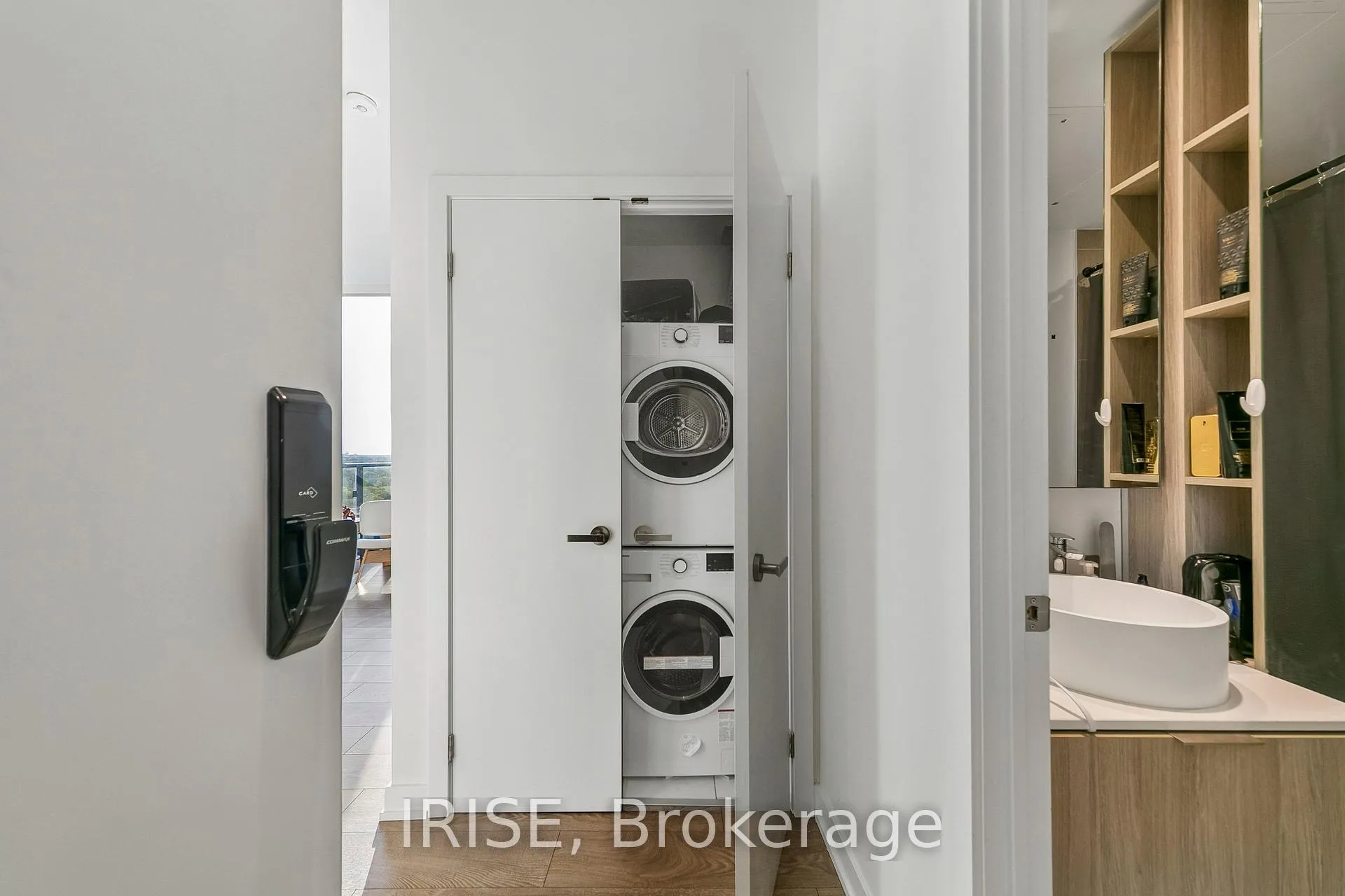 Photo 15 of Unit PH08, 28 Ann Street, Mississauga, Port Credit — HOMEH