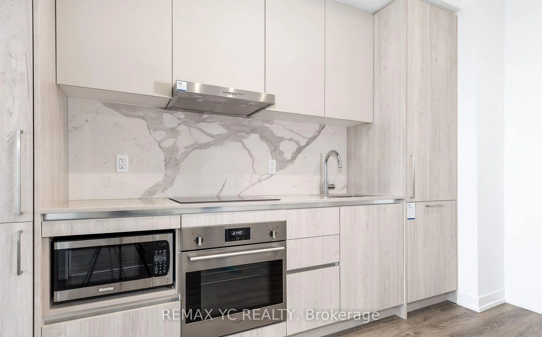 Photo 7 of Unit 4905, 195 Commerce Street, Vaughan, Vaughan Corporate Centre — HOMEH