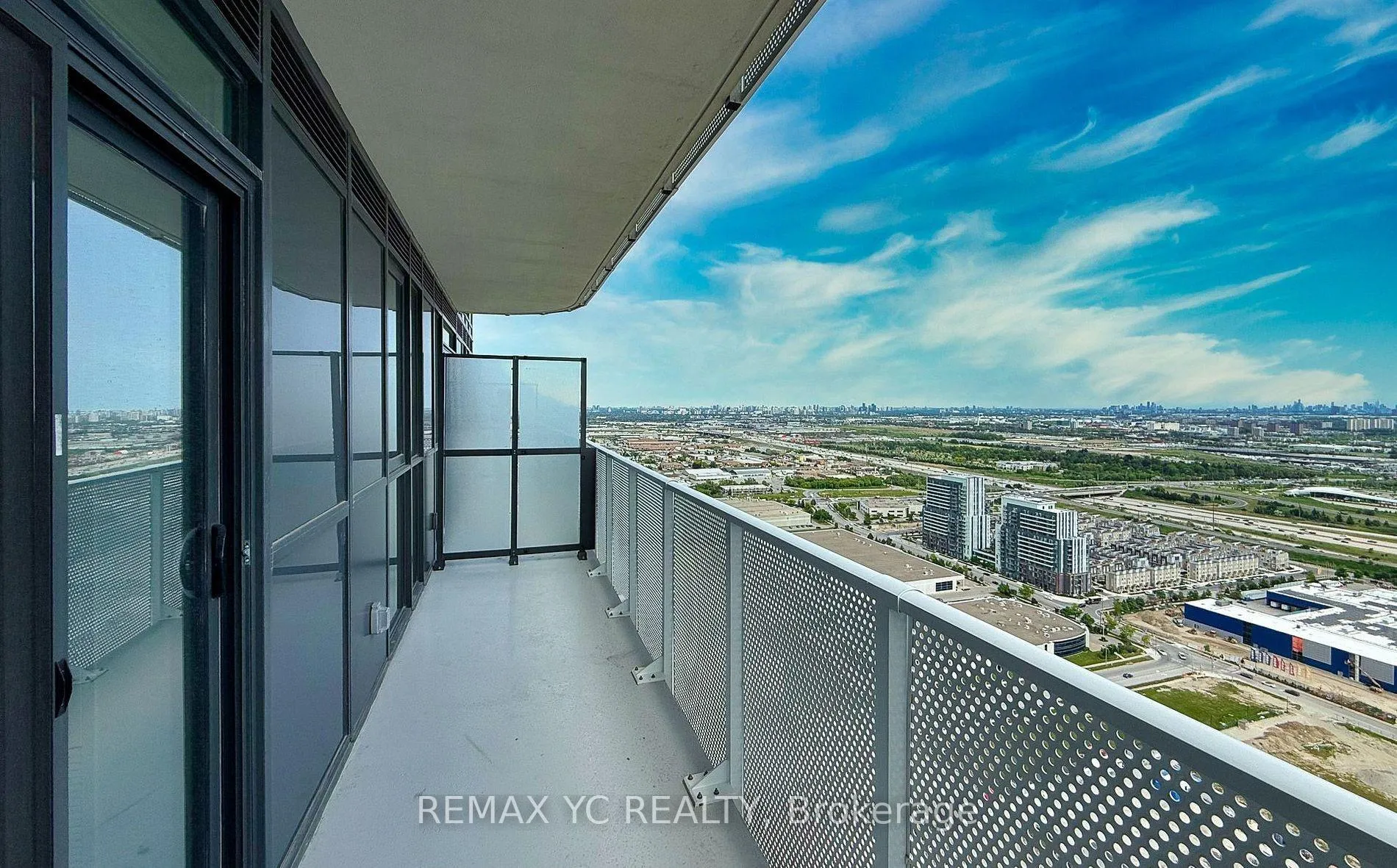 Photo 18 of Unit 4905, 195 Commerce Street, Vaughan, Vaughan Corporate Centre — HOMEH