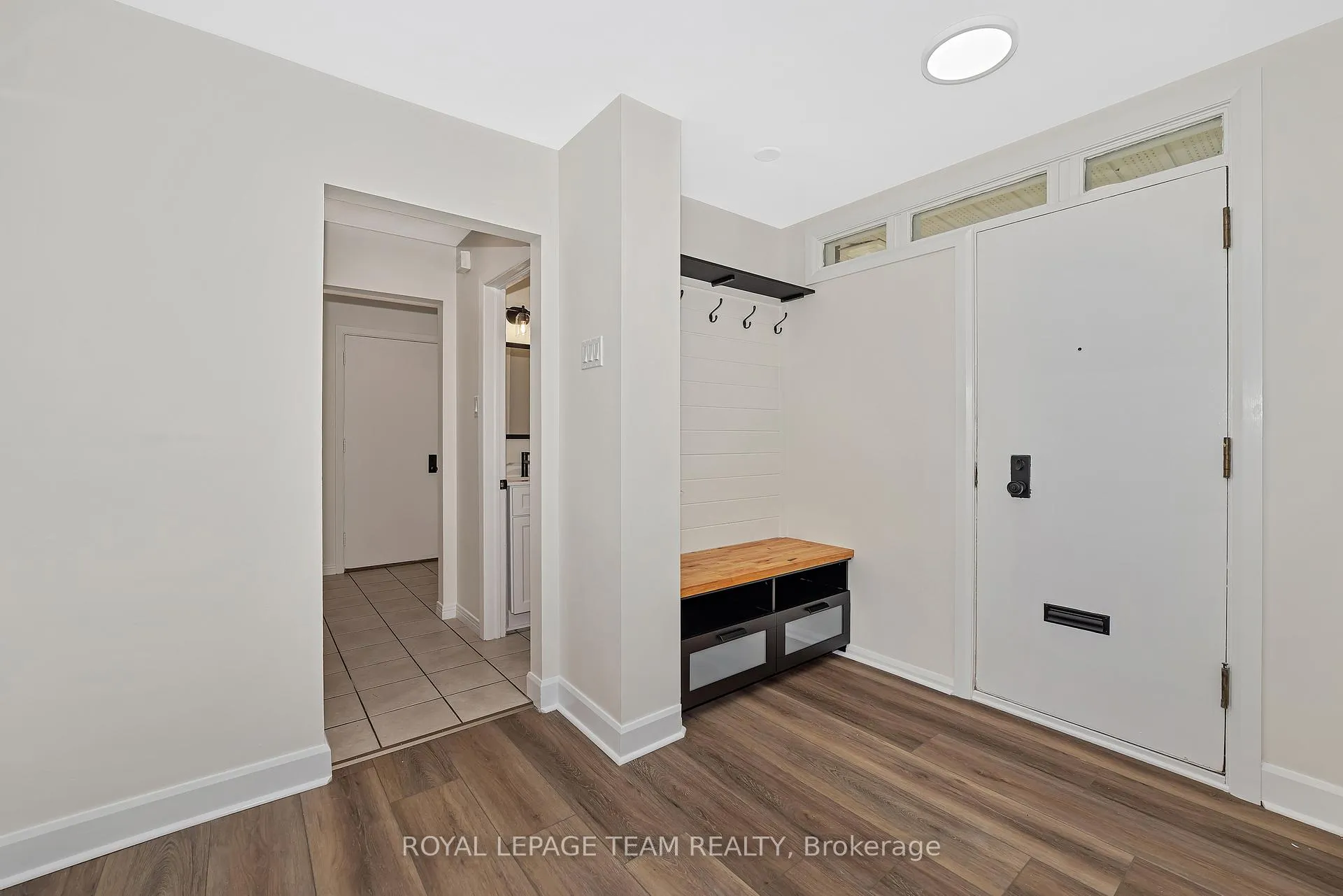 Photo 6 of 1825 Yale Avenue, Ottawa, Guildwood Estates - Urbandale Acres — HOMEH