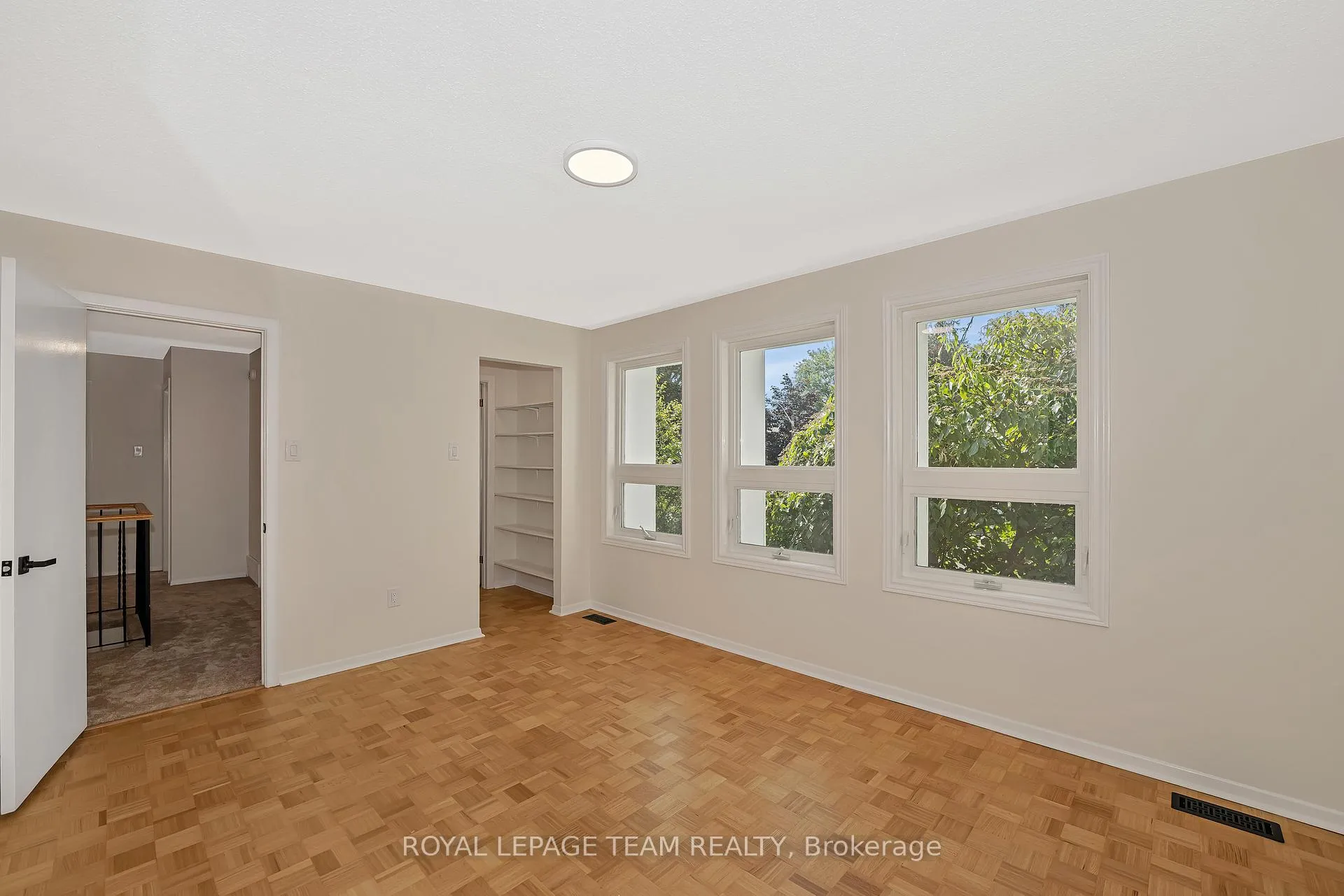 Photo 25 of 1825 Yale Avenue, Ottawa, Guildwood Estates - Urbandale Acres — HOMEH