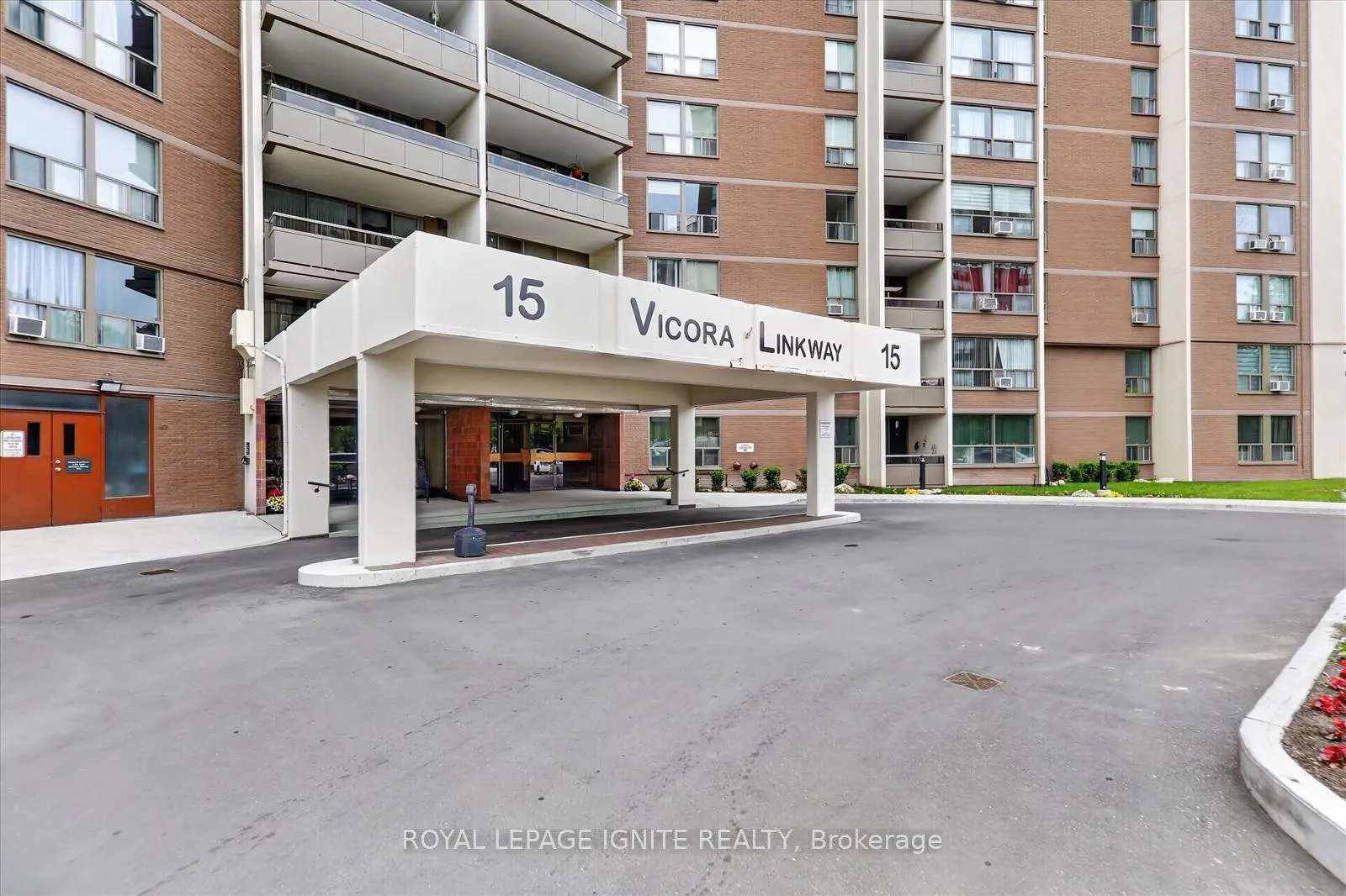 Photo 4 of Unit 208, 15 Vicora Link Way, Toronto, Flemingdon Park — HOMEH