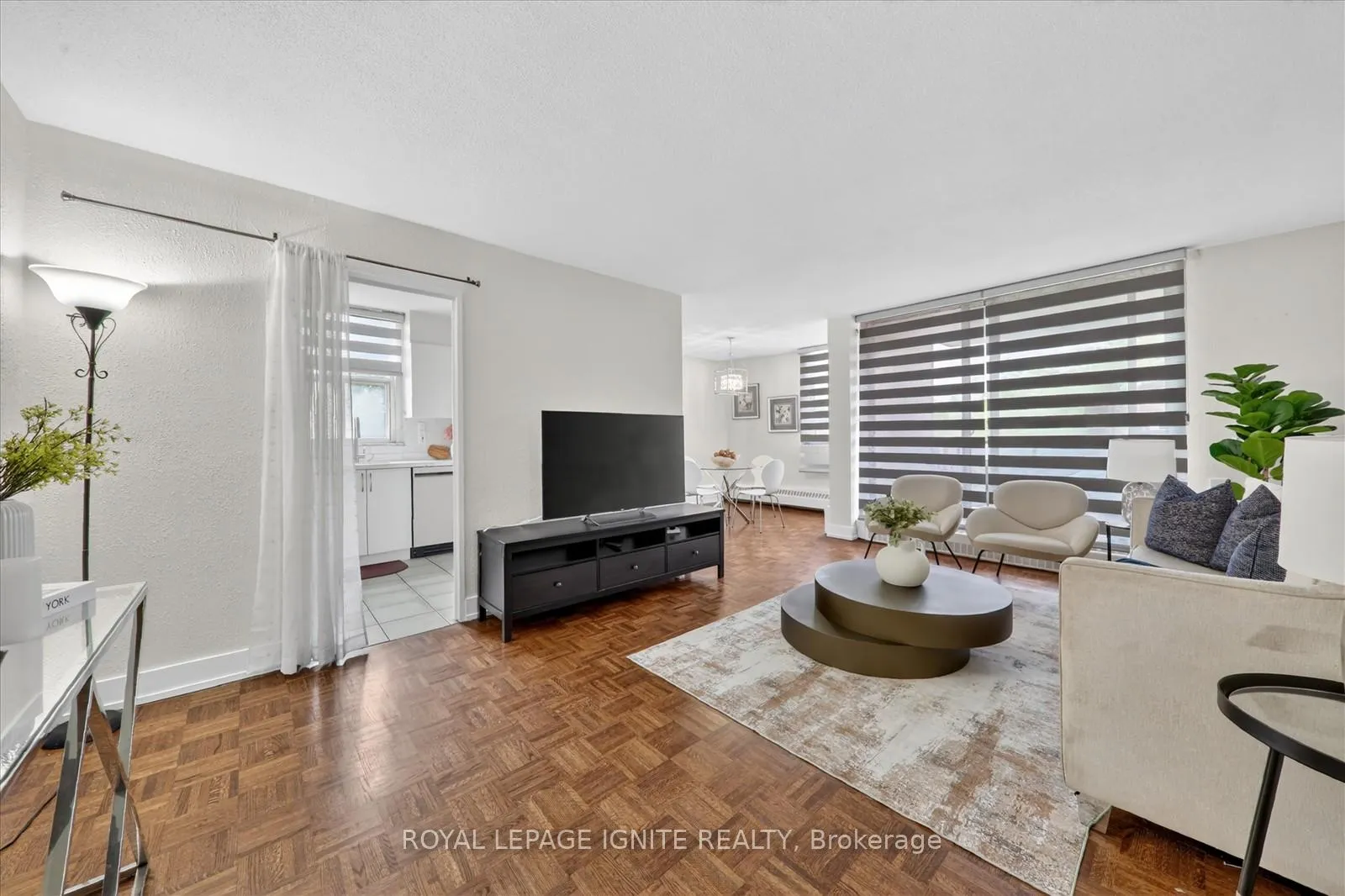 Photo 10 of Unit 208, 15 Vicora Link Way, Toronto, Flemingdon Park — HOMEH